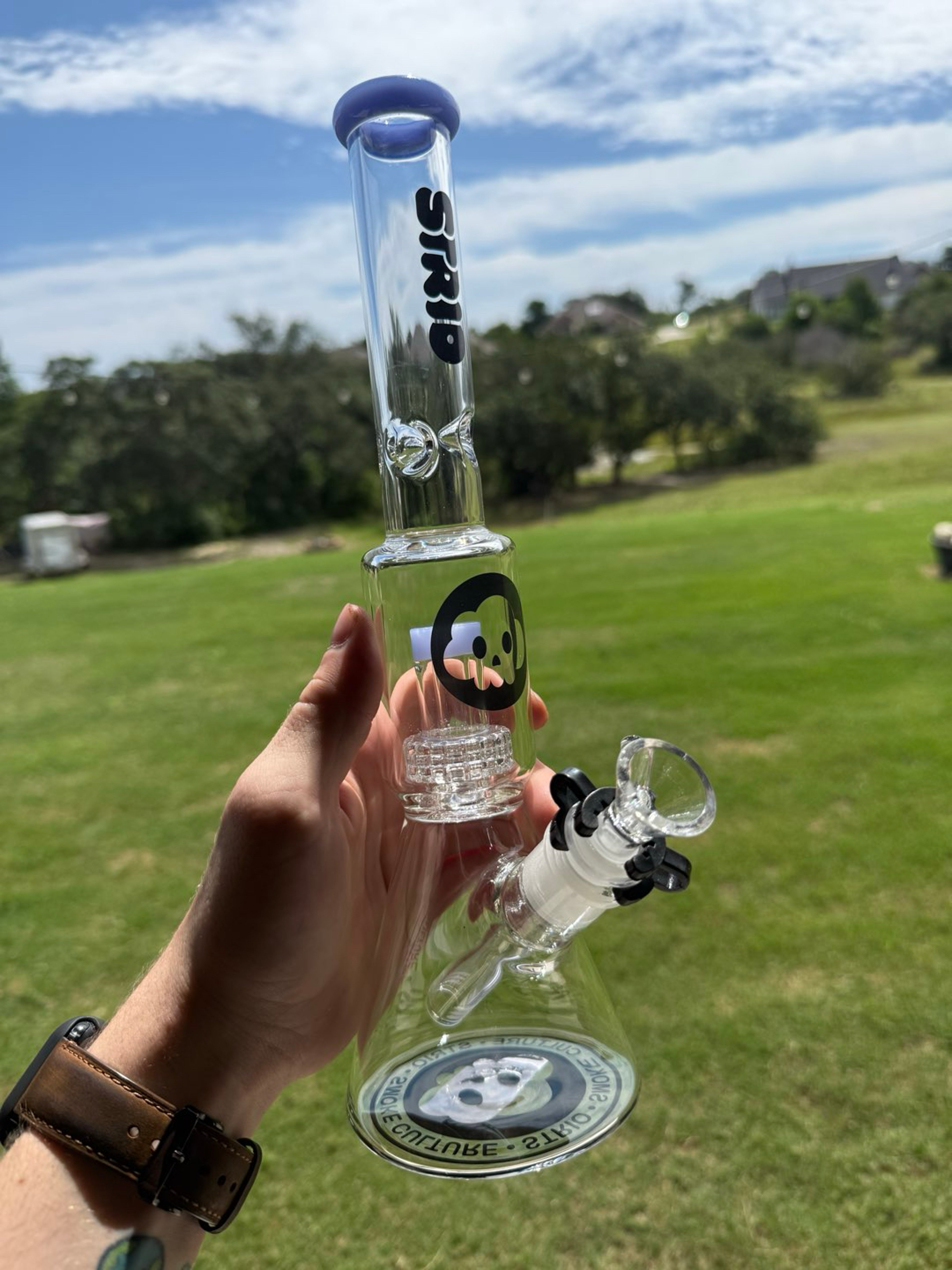 Preview pic of Baby Blue Strio Beaker