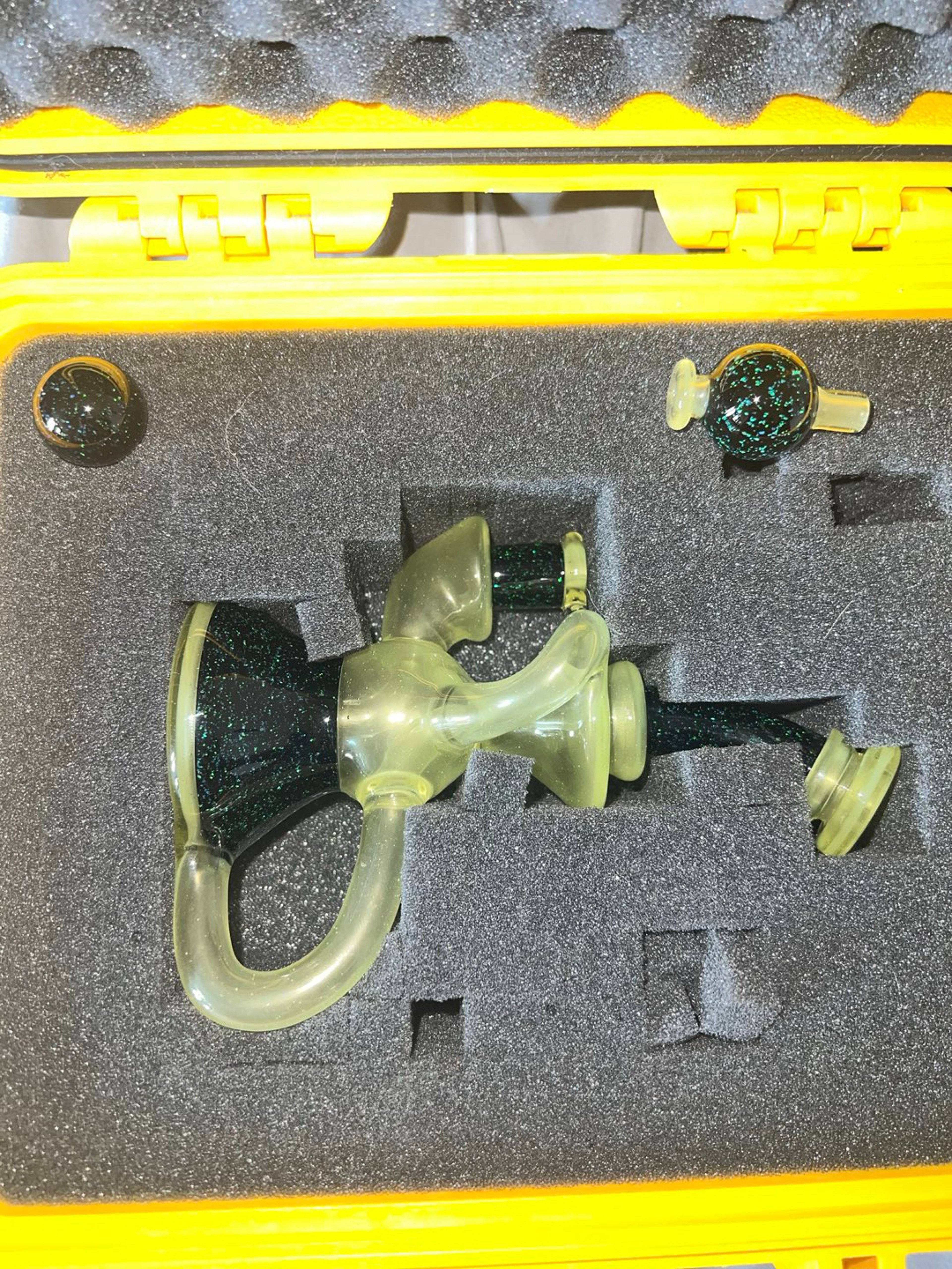 Preview pic of 1300$ happy times glass set in a pelican