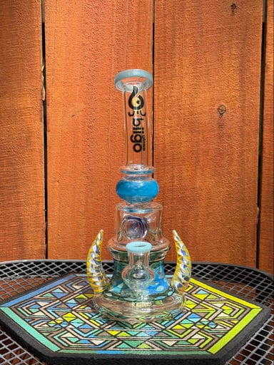 Preview pic of Another Random Bong