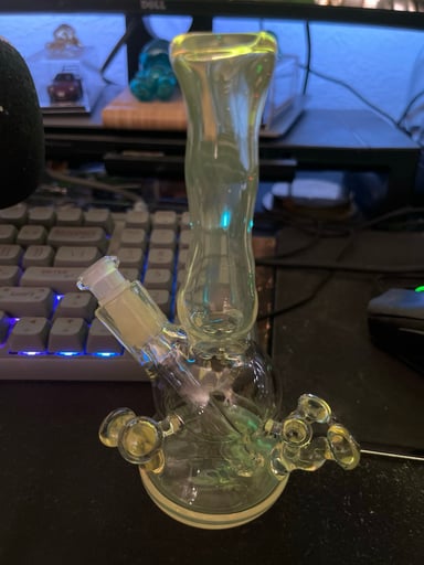 Preview pic of Big Z CFL Mushroom Piece