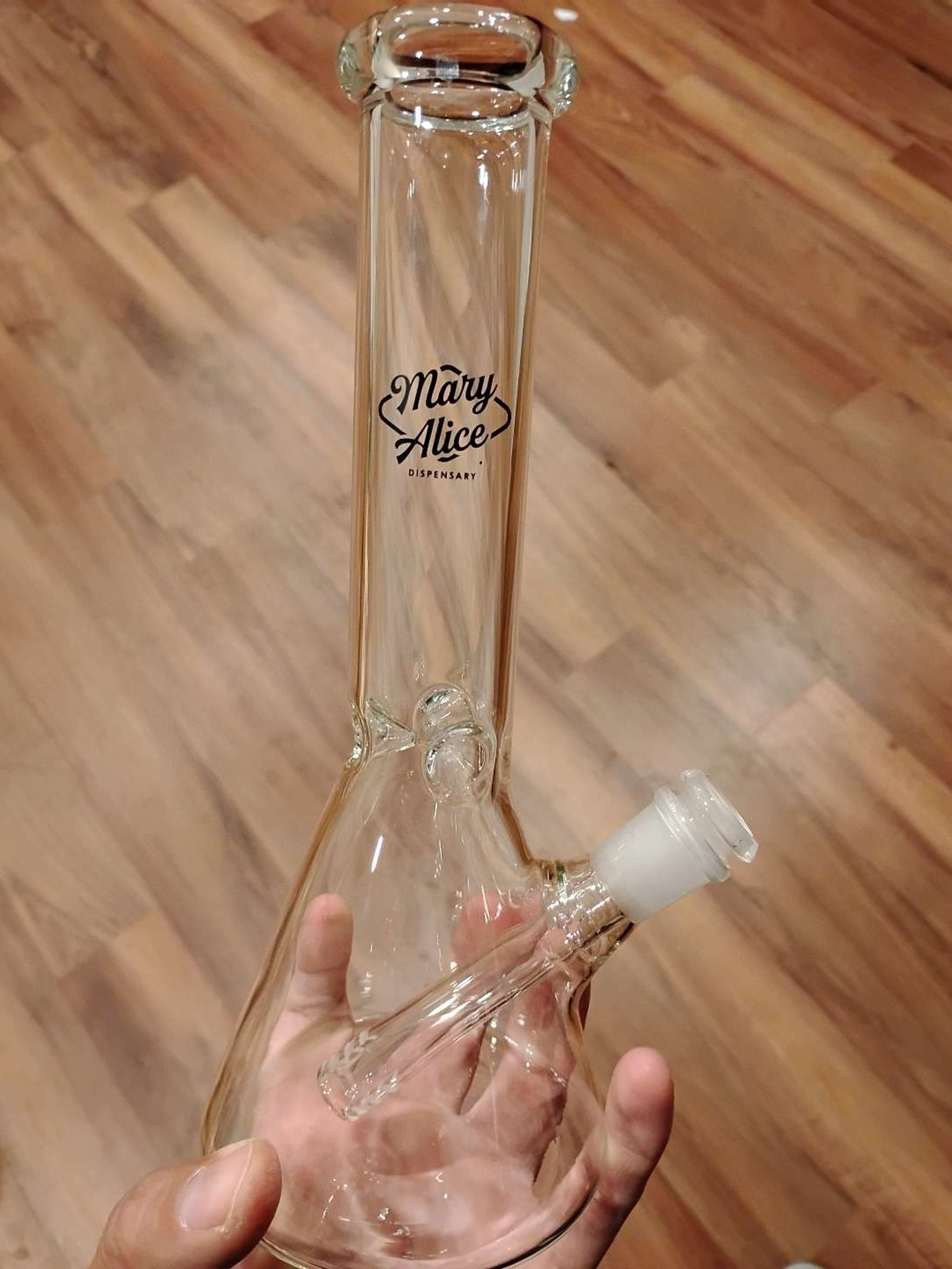 Preview pic of New Clear bong by Mary Alice here in California... Discount price for no slide just down stem...
