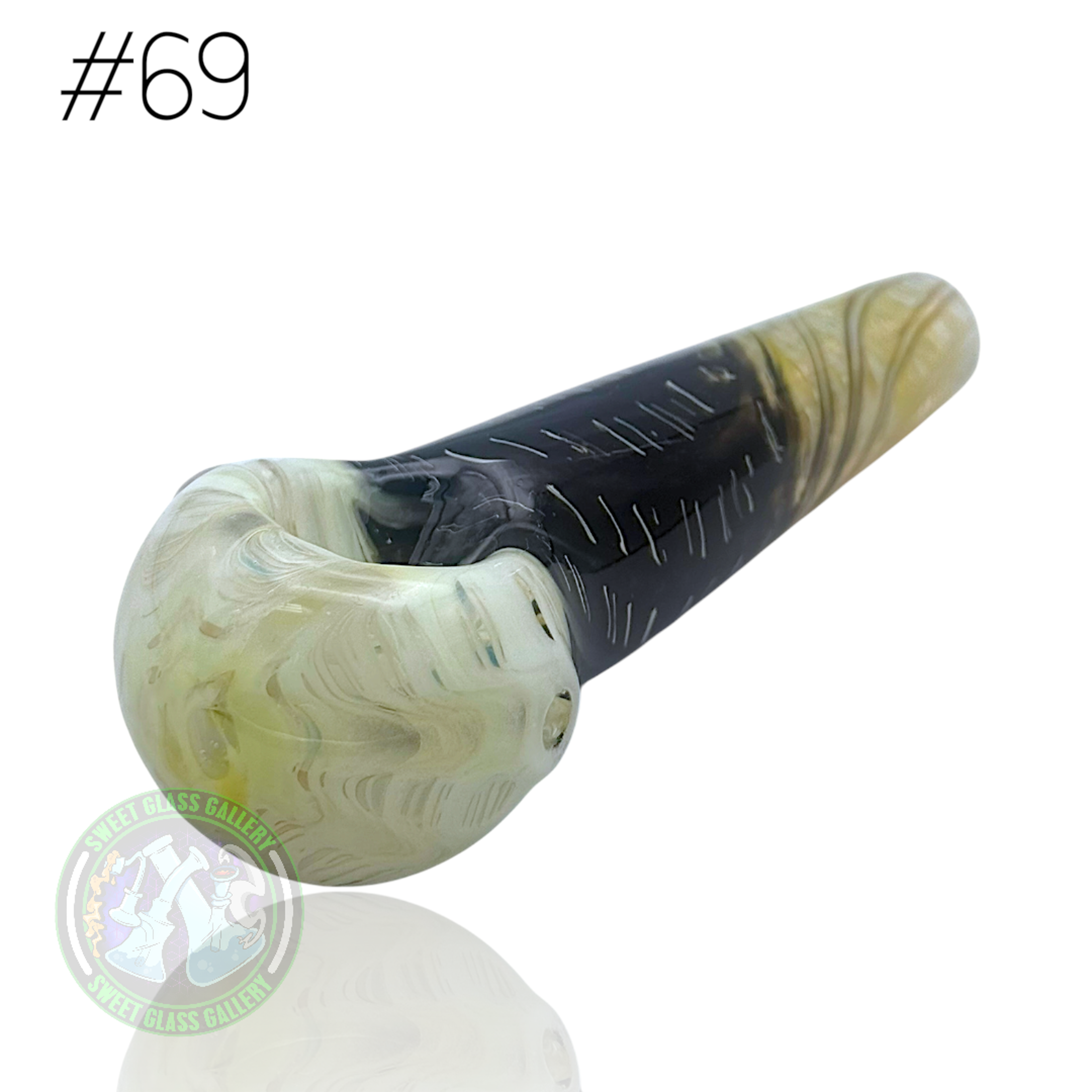 Preview pic of Daniel's Glass Art - Dry Pipe #69