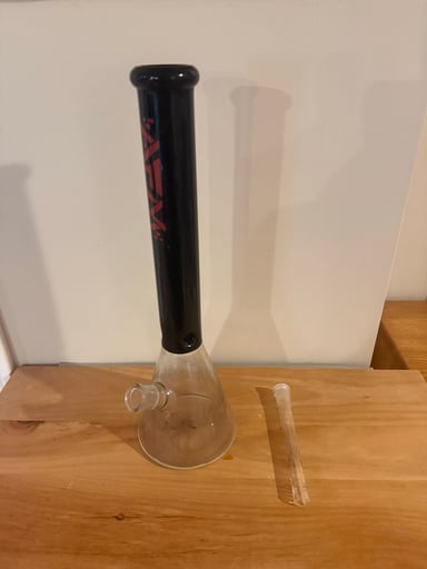 Preview pic of 18” AFM beaker bong with ice catcher