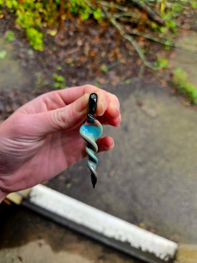 Preview pic of Twist Pendant