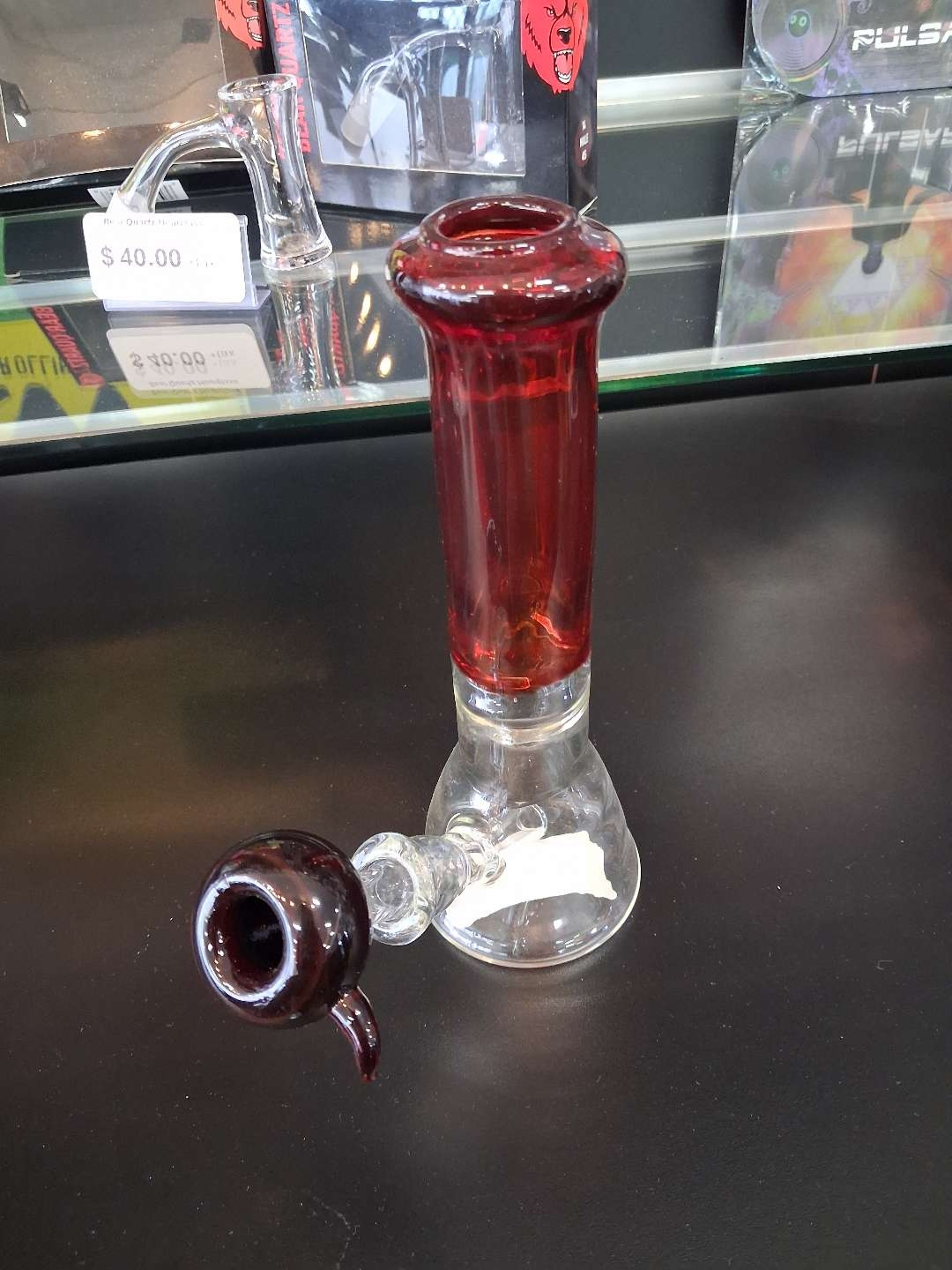 Preview pic of StarKnight handblown bong