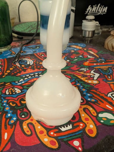 Preview pic of Zach harrison jade white sipper puffco top