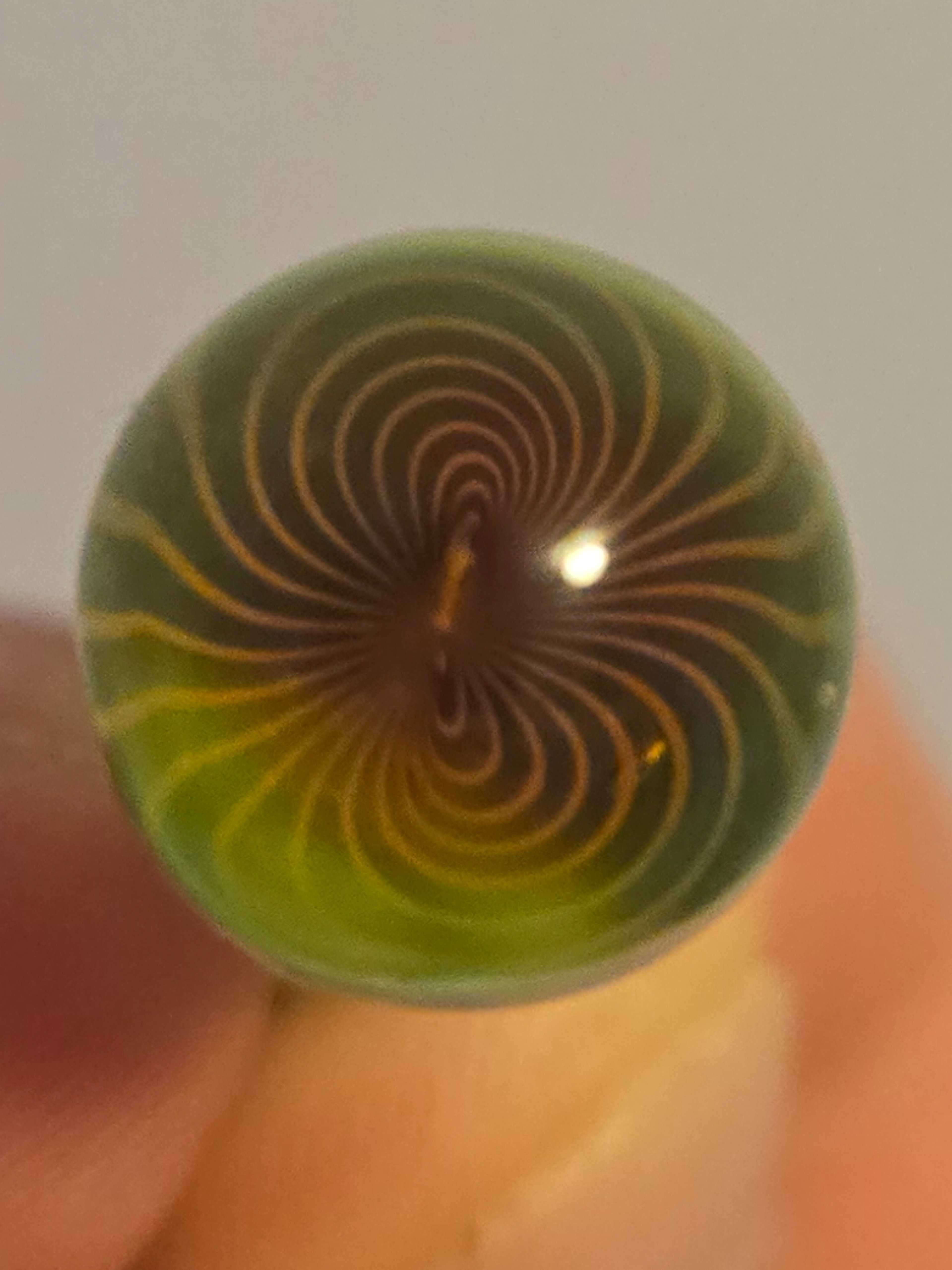 Preview pic of Gates glass puffco cap