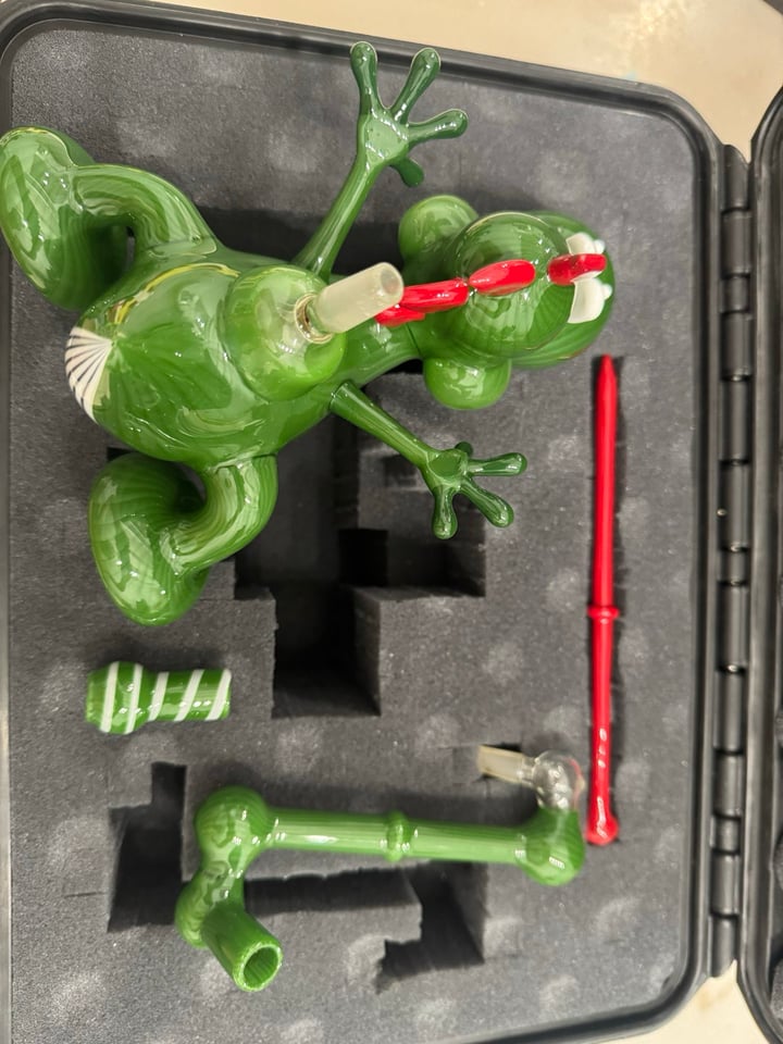 Lee machine Yoshi | Shop Dab Rigs on GlassPass