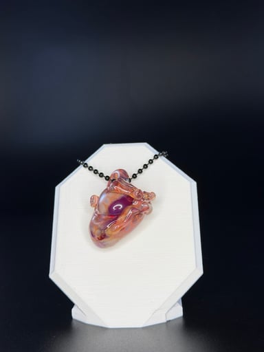 Preview pic of Anatomical heart pendant