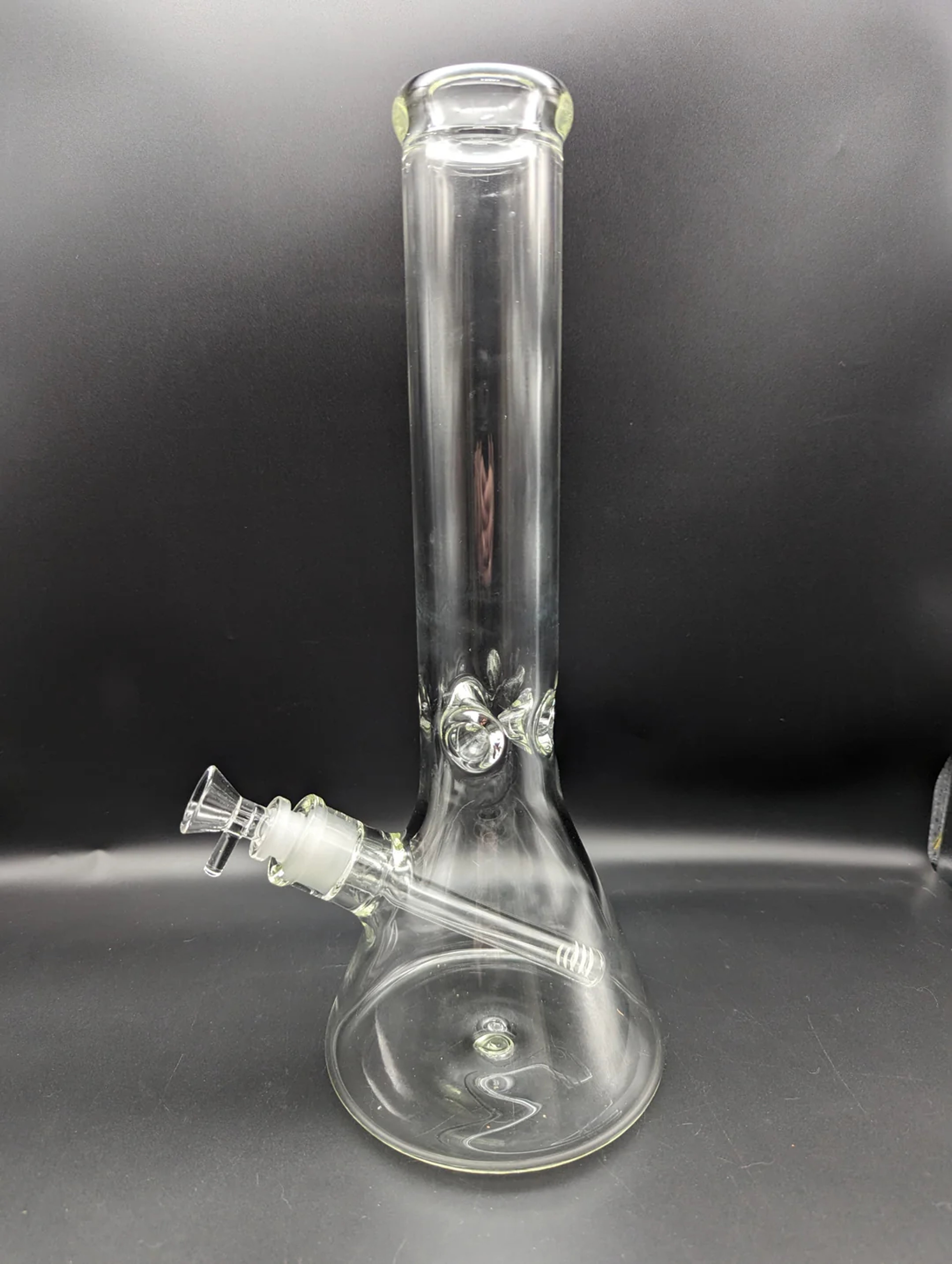 Preview pic of 14" CLASSIC CLEAR BEAKER BONG