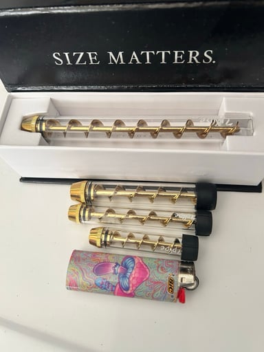 Preview pic of 7pipe glass blunt set