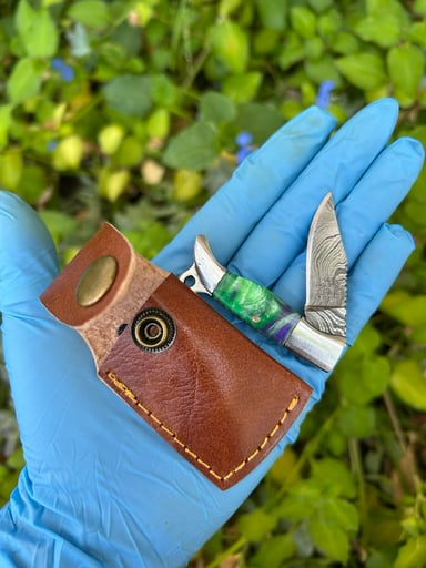 Preview pic of Damascus foldable mini knife dab tool❗️
