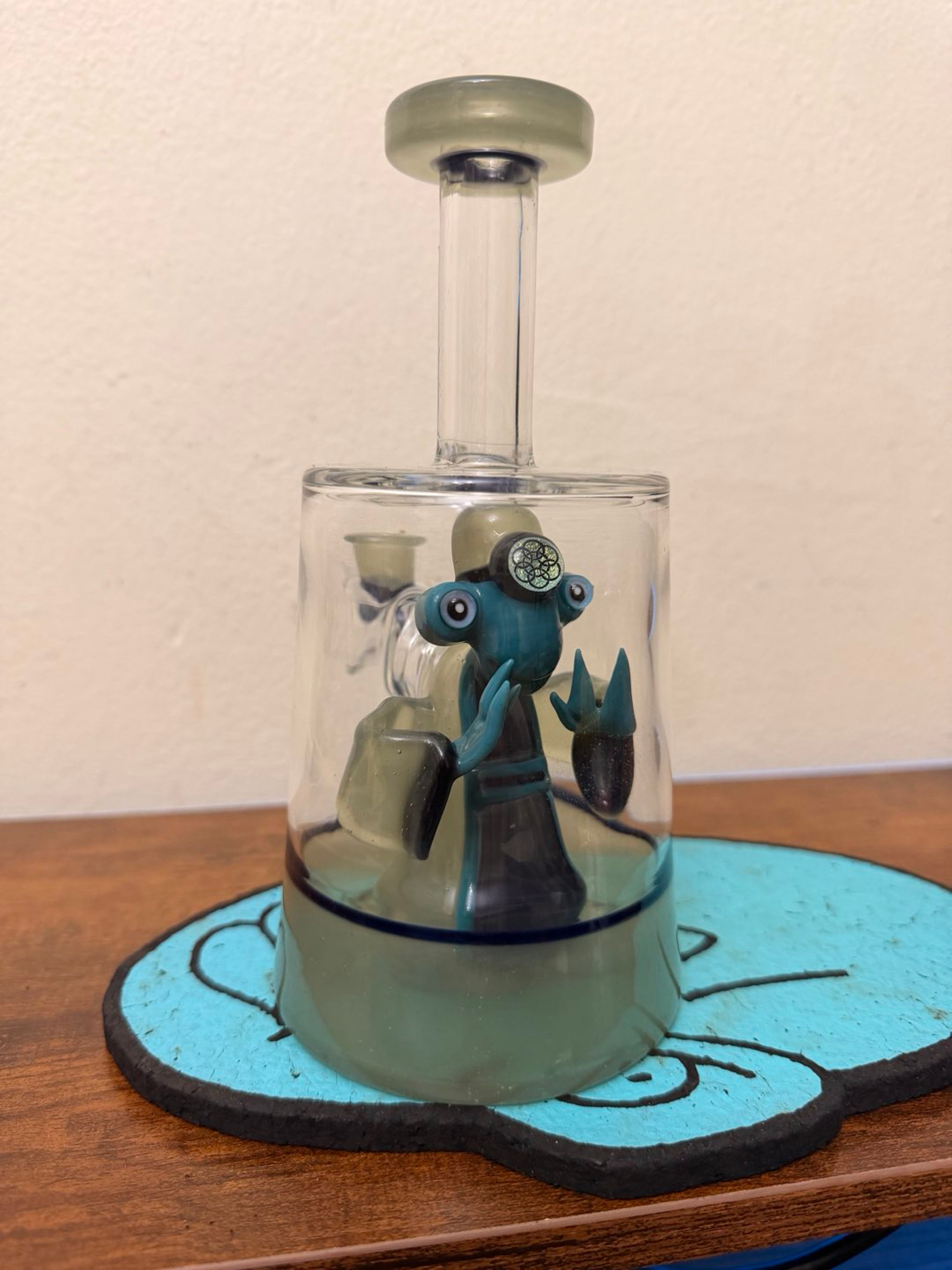 Preview pic of ET in a Bottle 14mm Rig by Mongrel Glass 2020 CFL glass With Bear Quartz Banger and Fadespace SIC Insert & STR Hard case