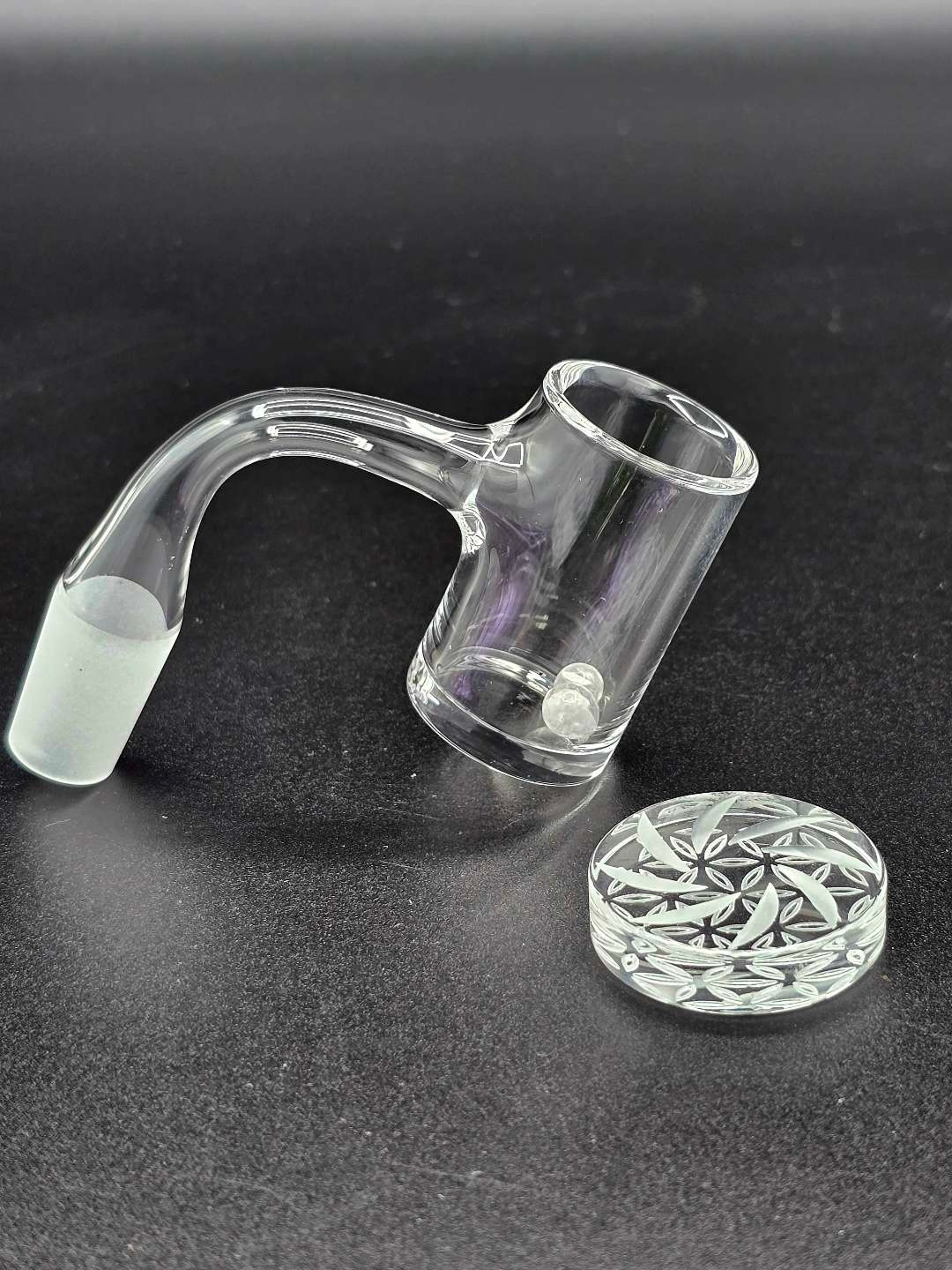Preview pic of 14mm/ 90° Quartz Banger Set