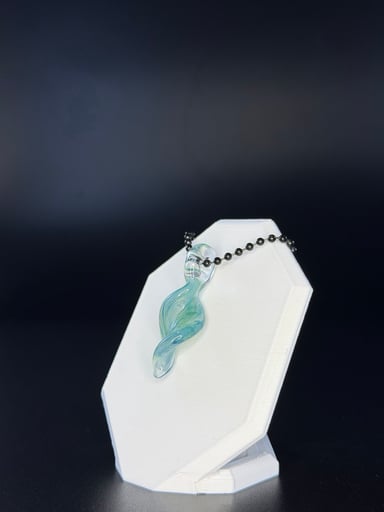 Preview pic of Blue twisty pendant