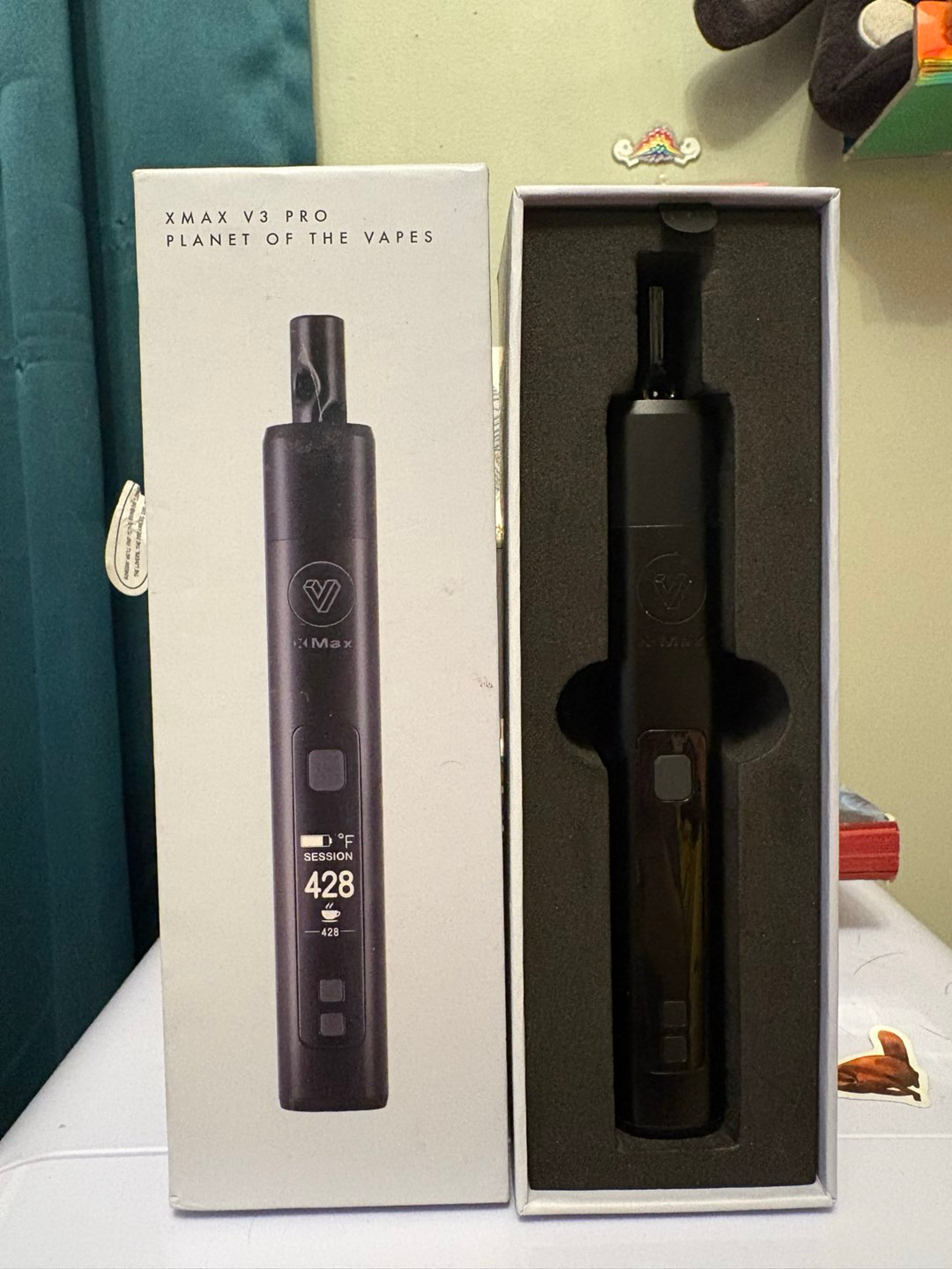 Preview pic of XMAX V3 PRO PLANET OF THE VAPES DRY HERB VAPORIZER