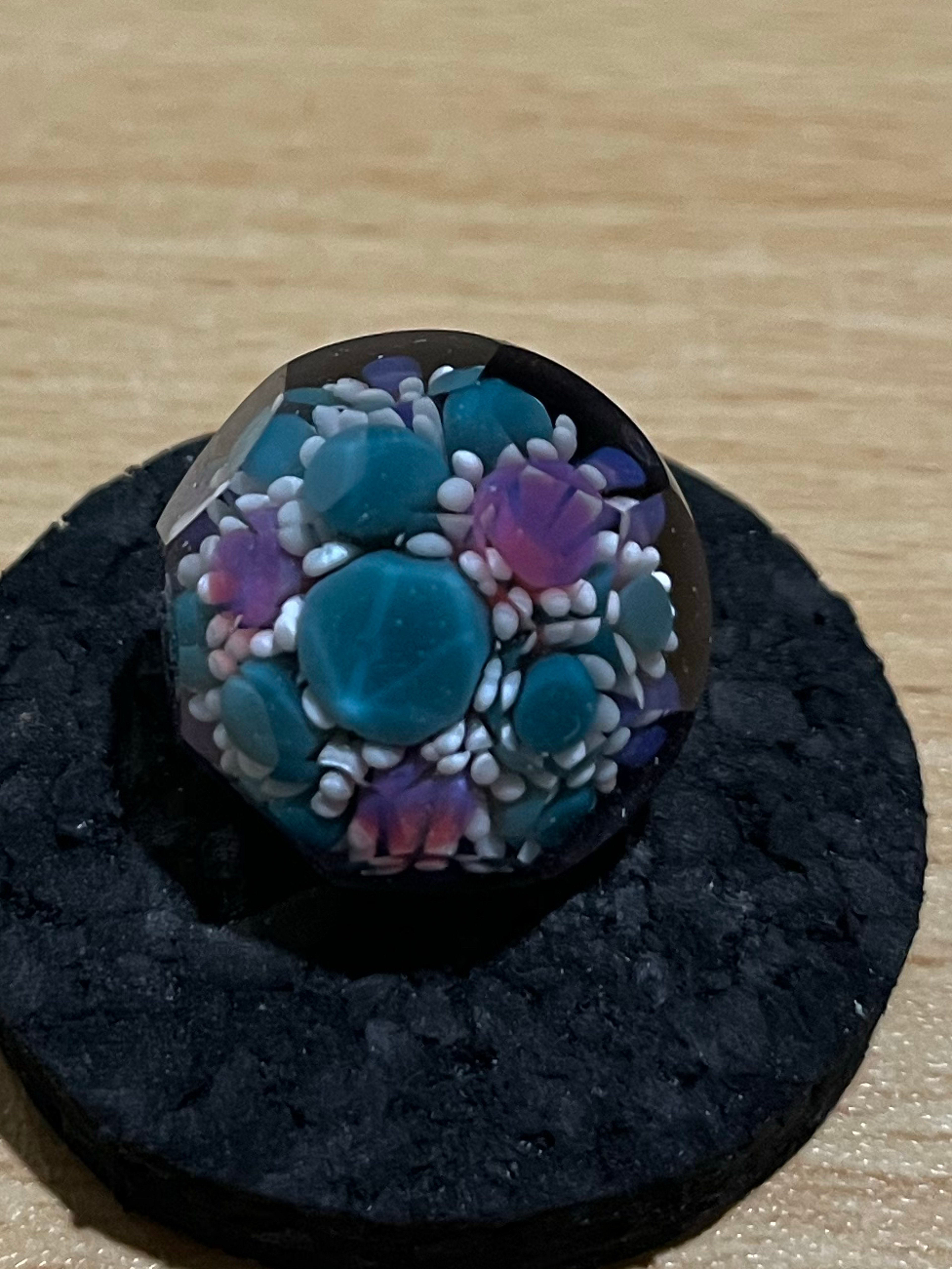 Preview pic of Hardcore Glass Faceted Marble