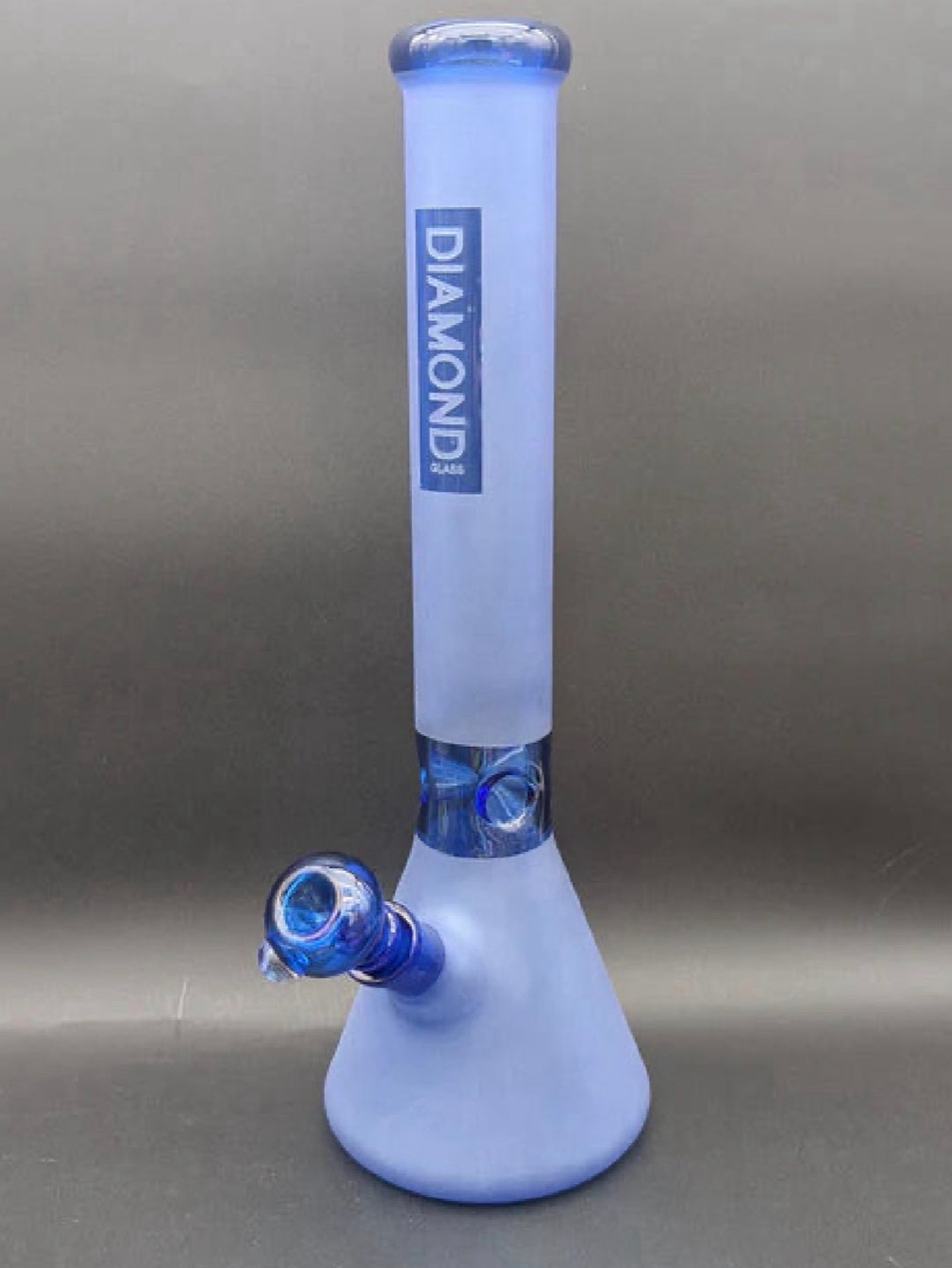 Preview pic of Diamond Glass Beaker Water Pipe - 16" / 14mm