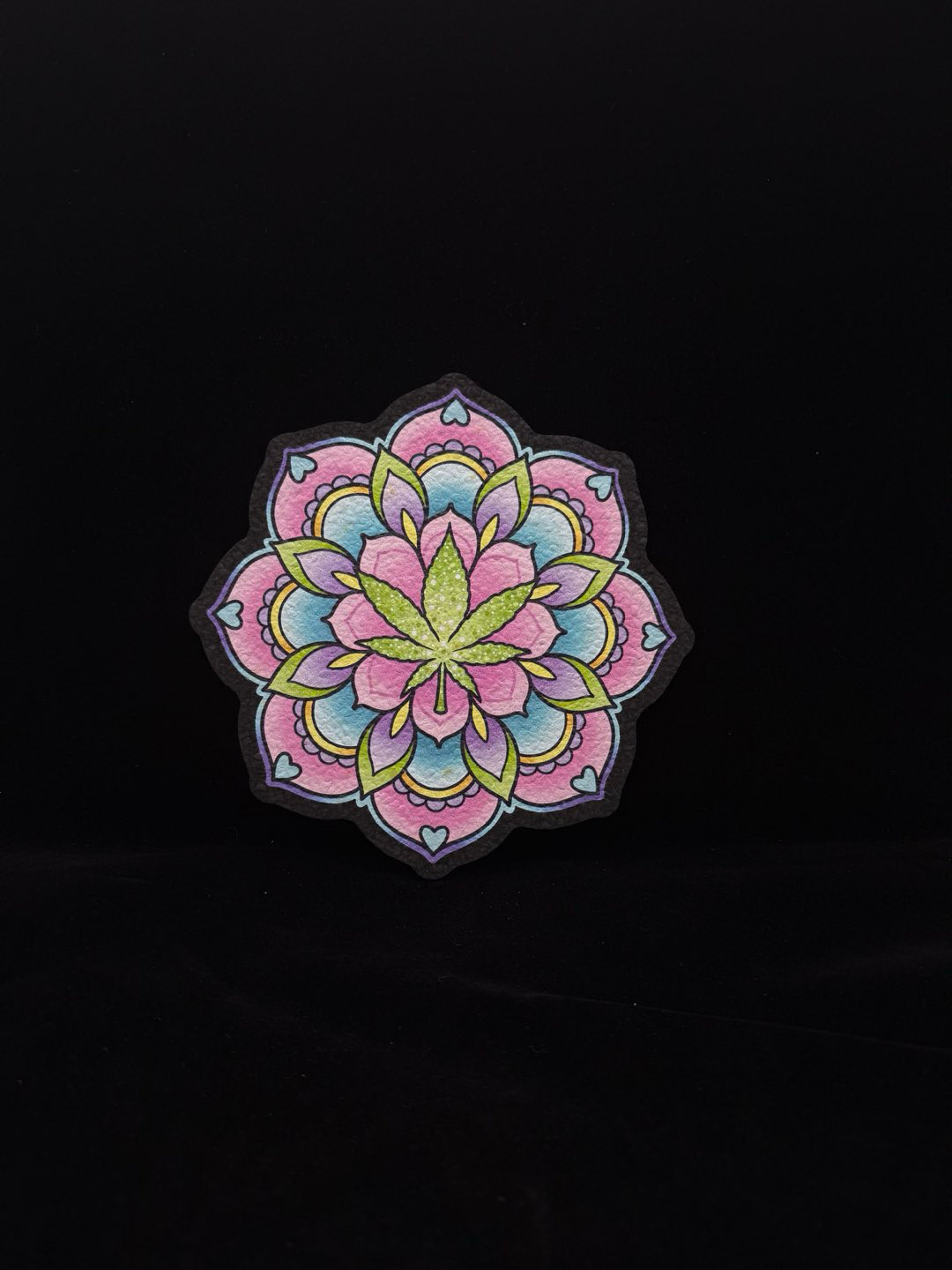 Preview pic of Magical Geo Flower by Alex Strangler x Moodmat