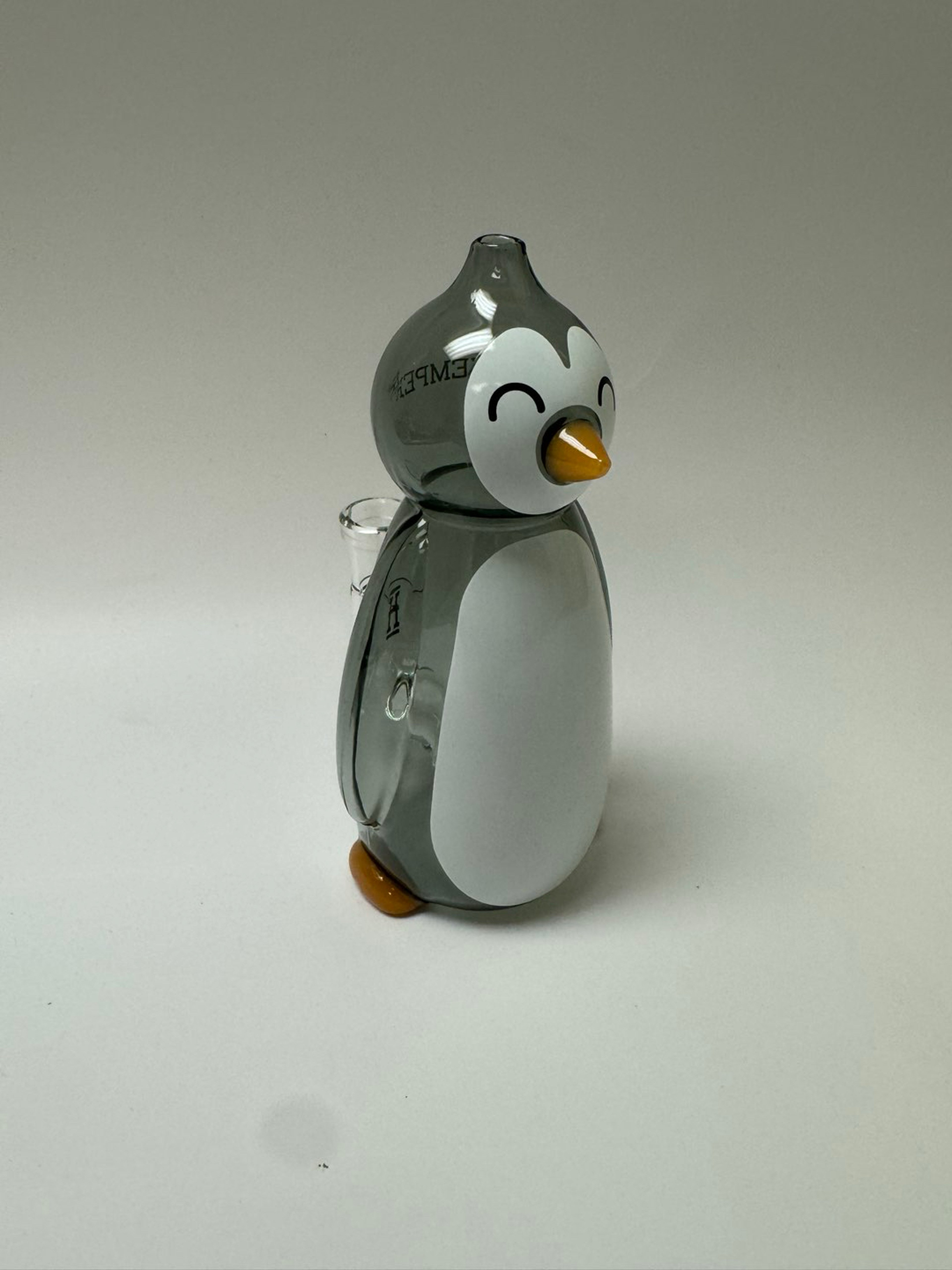 Brand new Hemper Penguin bong 14mm 6.2inch w/ sticker & box smoking flower and dab , highly curated dab rig image 0
