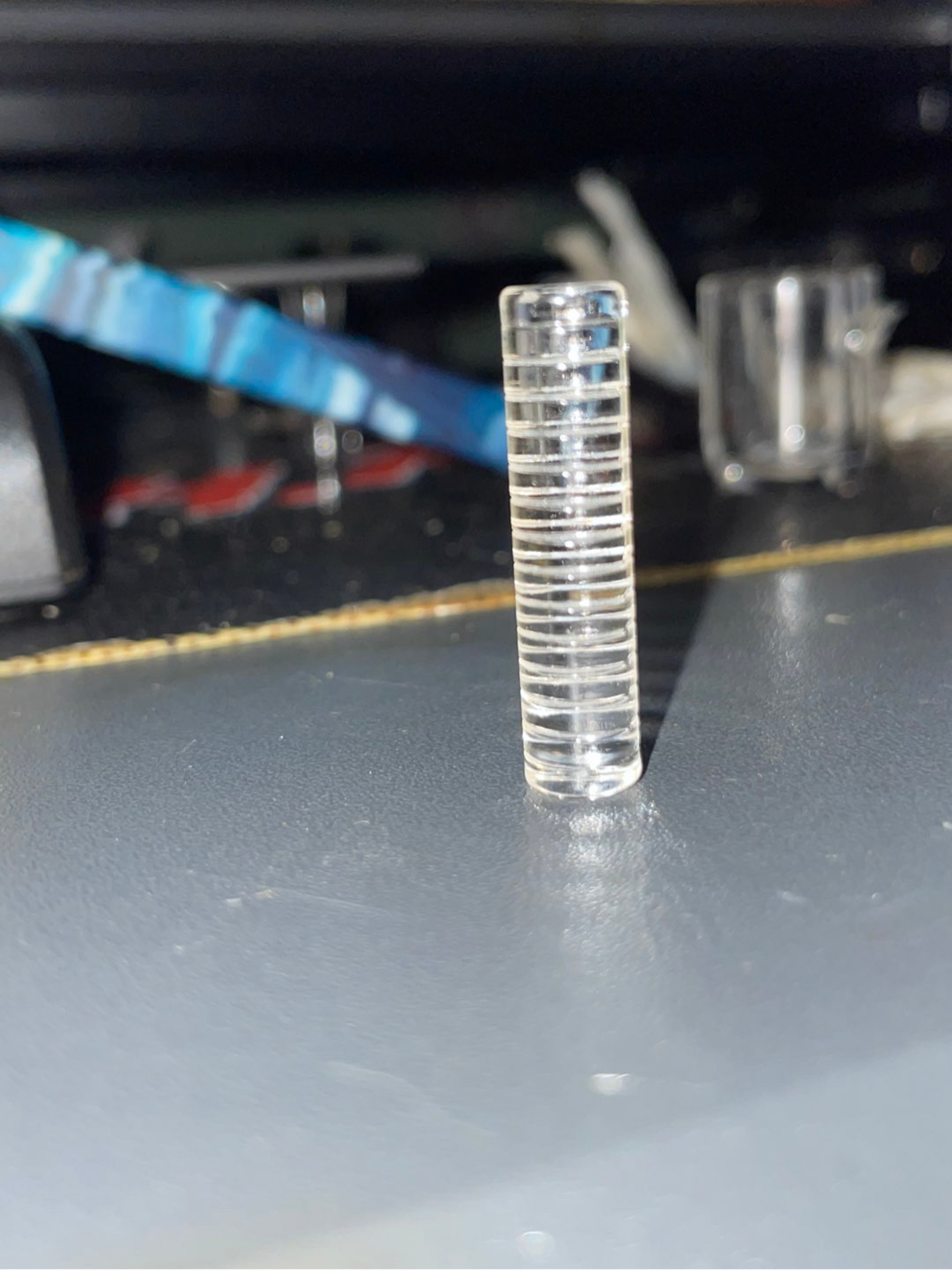 Preview pic of 7mm x 30 SE solid quartz pillar.
