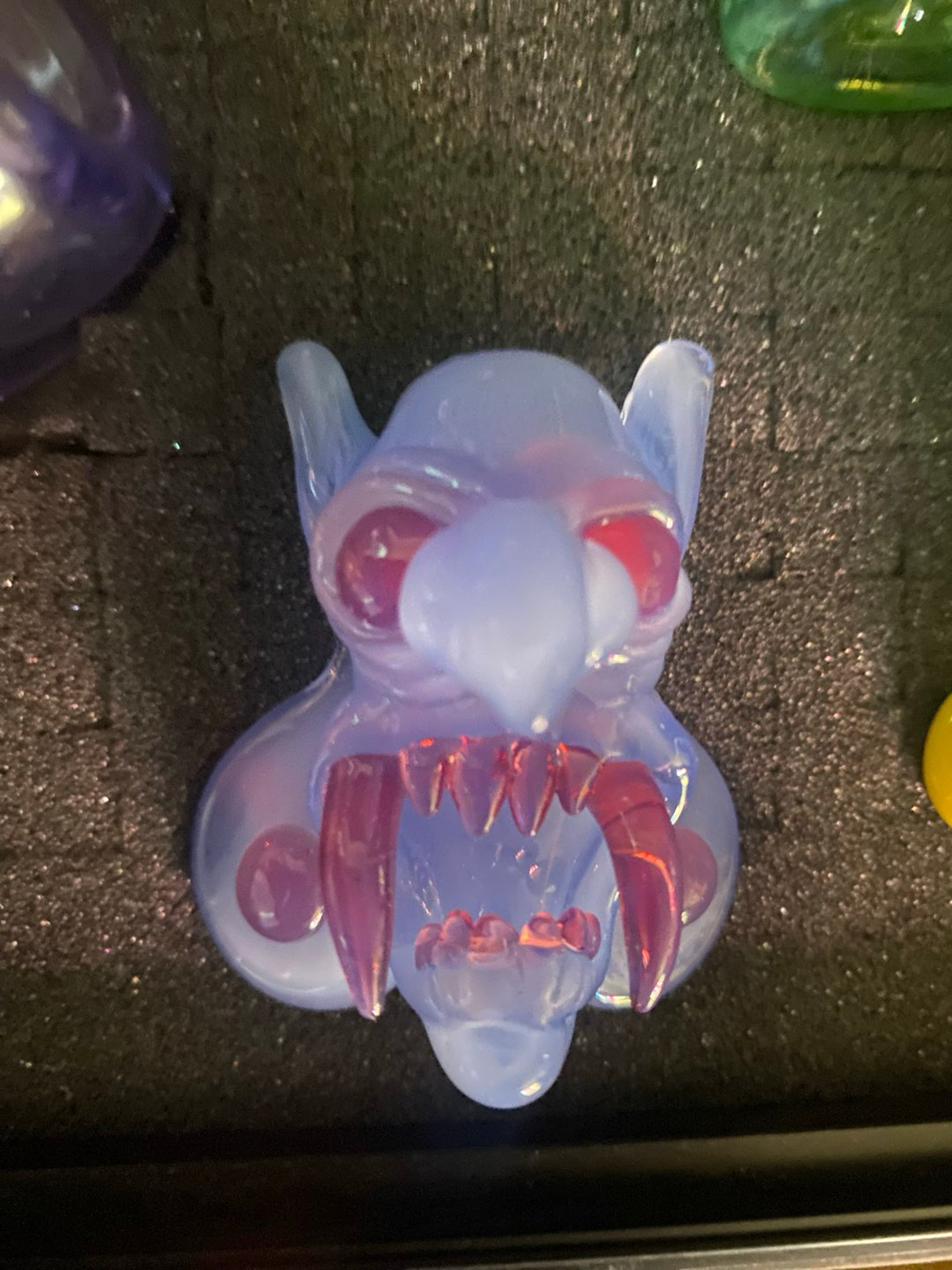 Preview pic of Chase Glass Honey snatcher pendant