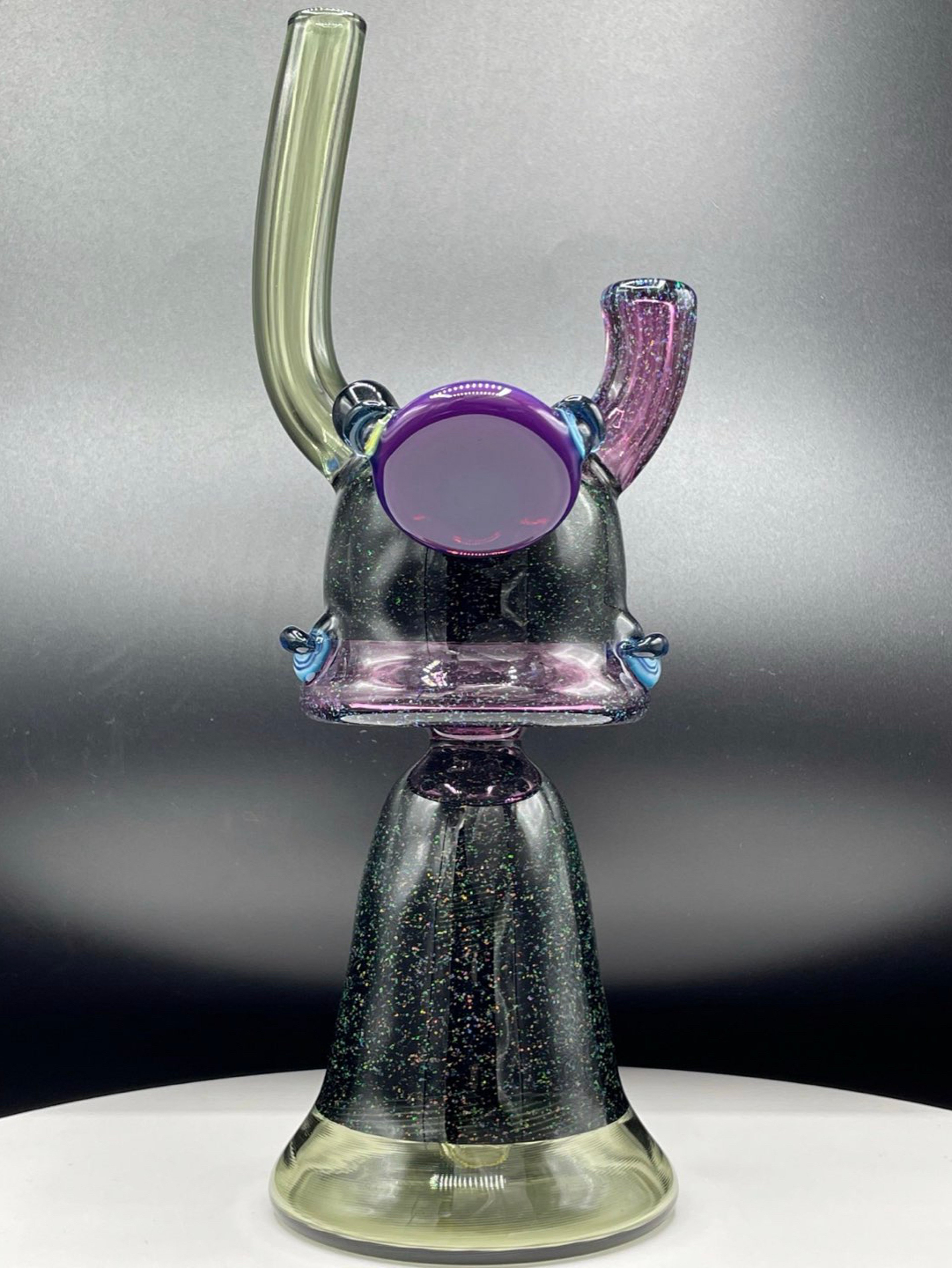 Preview pic of Lerk The World Pendant Traveler