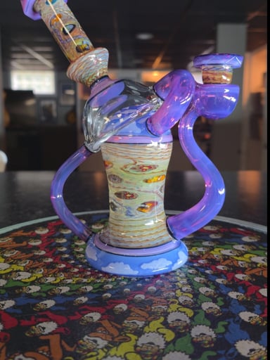 Preview pic of Dreamlabs glass x Jerry Kelly Simpsons Biosphere faceted hand carved