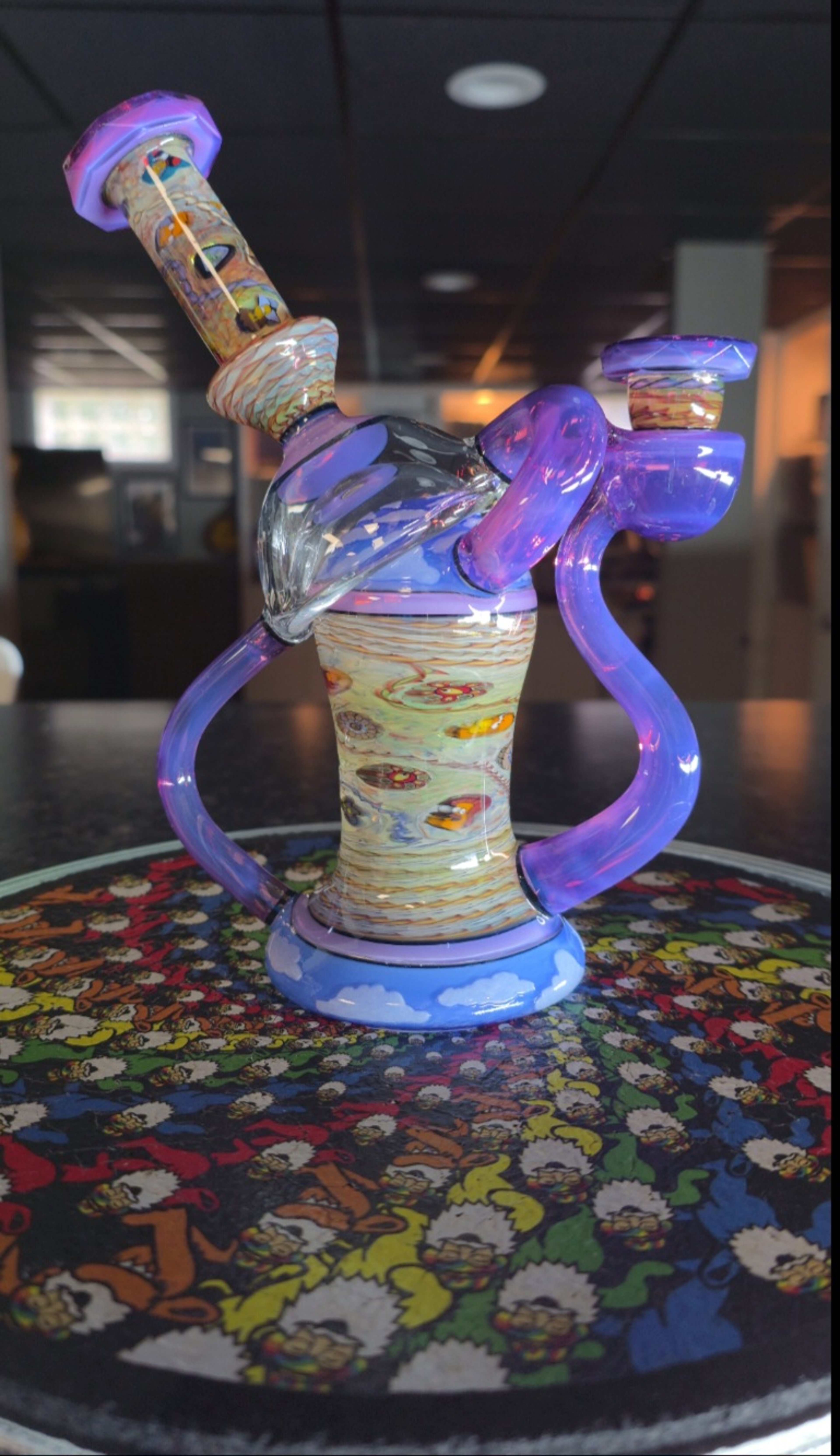 Preview pic of Dreamlabs glass x Jerry Kelly Simpsons Biosphere faceted hand carved