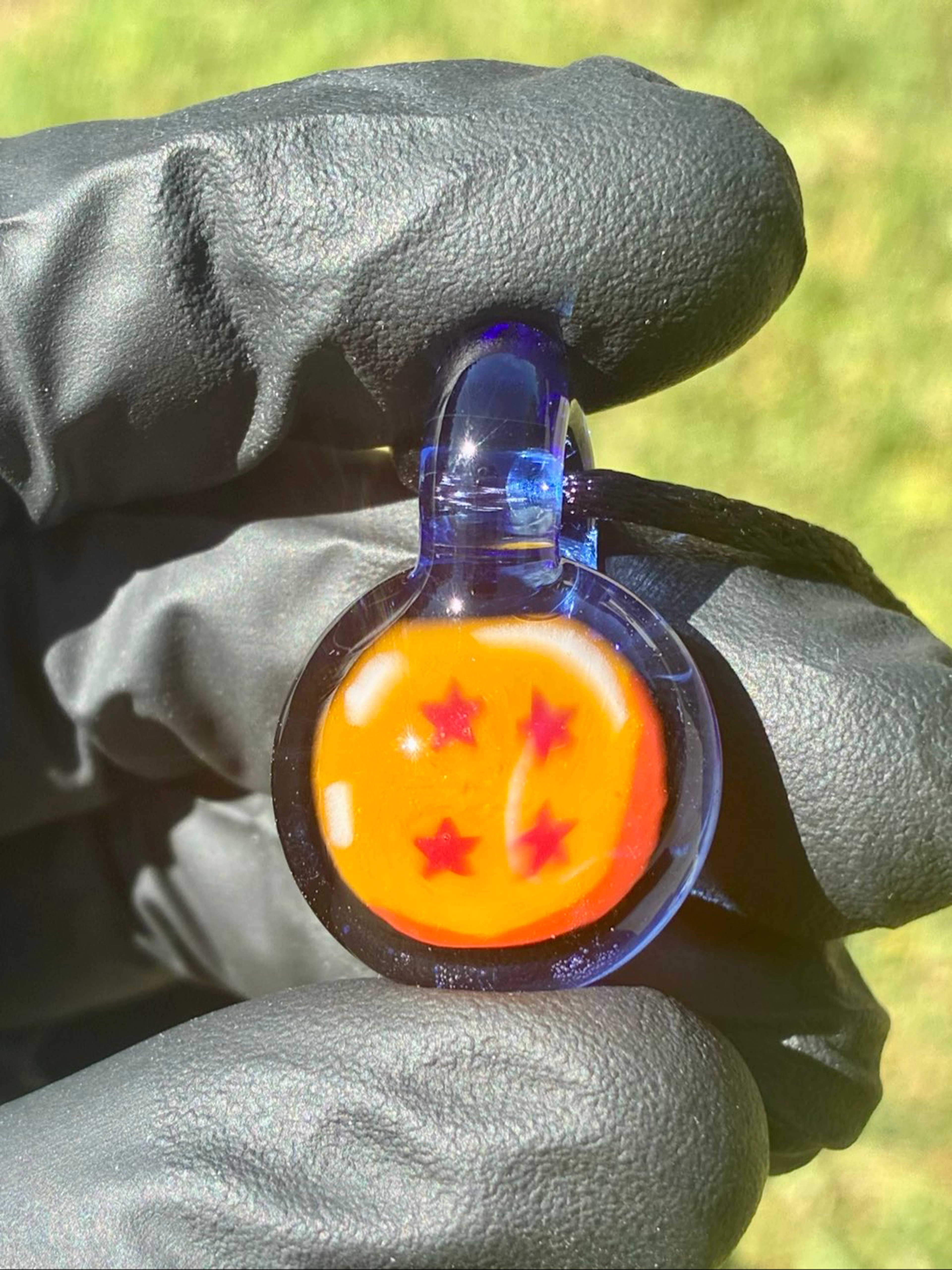 Preview pic of 4 star dragon ball Millie pendant UV
