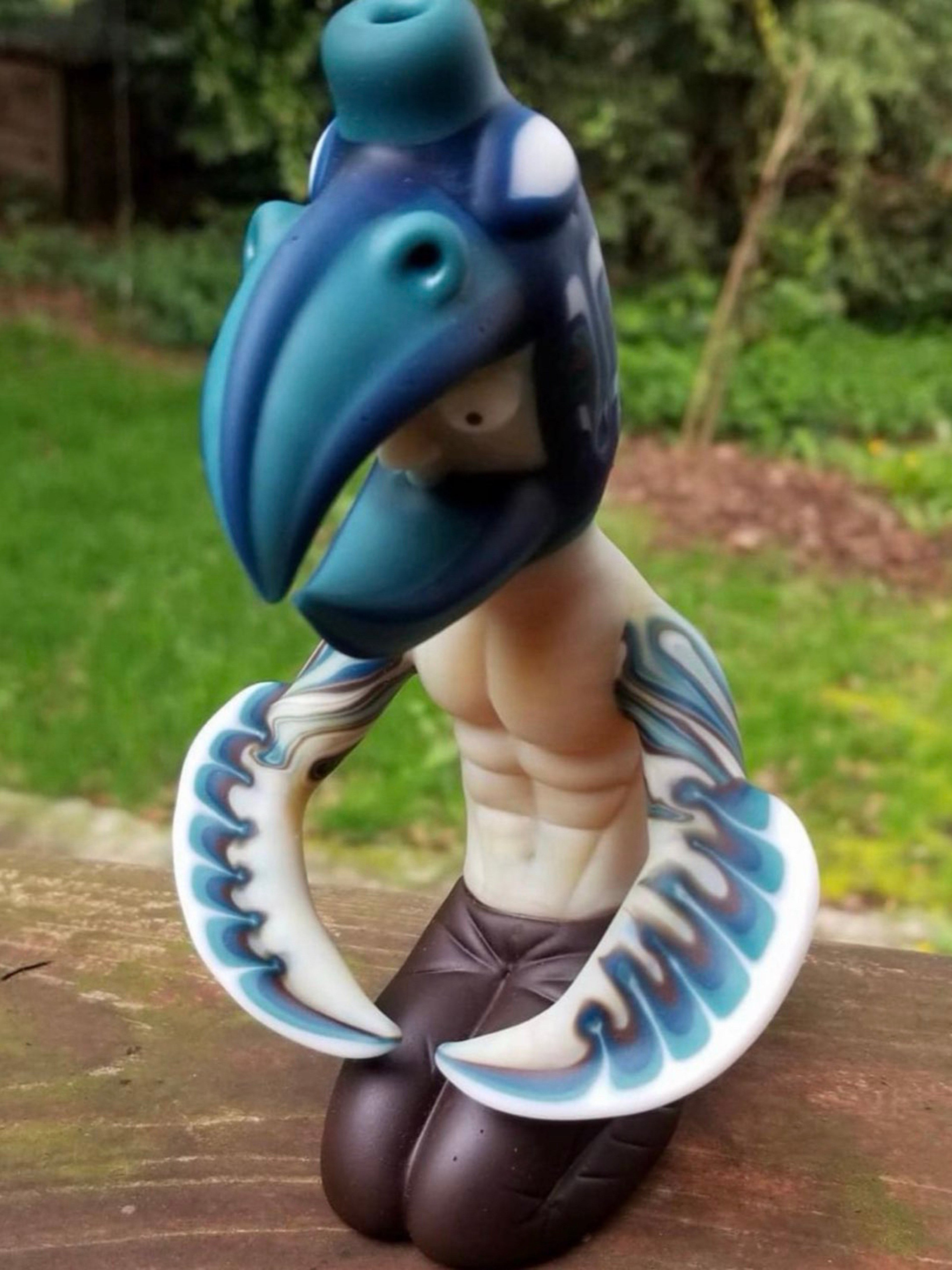 Kneeling bird shaman CREEP GLASS image 0