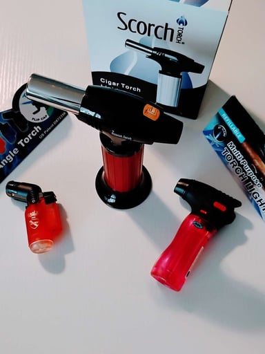 Preview pic of 3 Red Combo Torches Scorch Torch