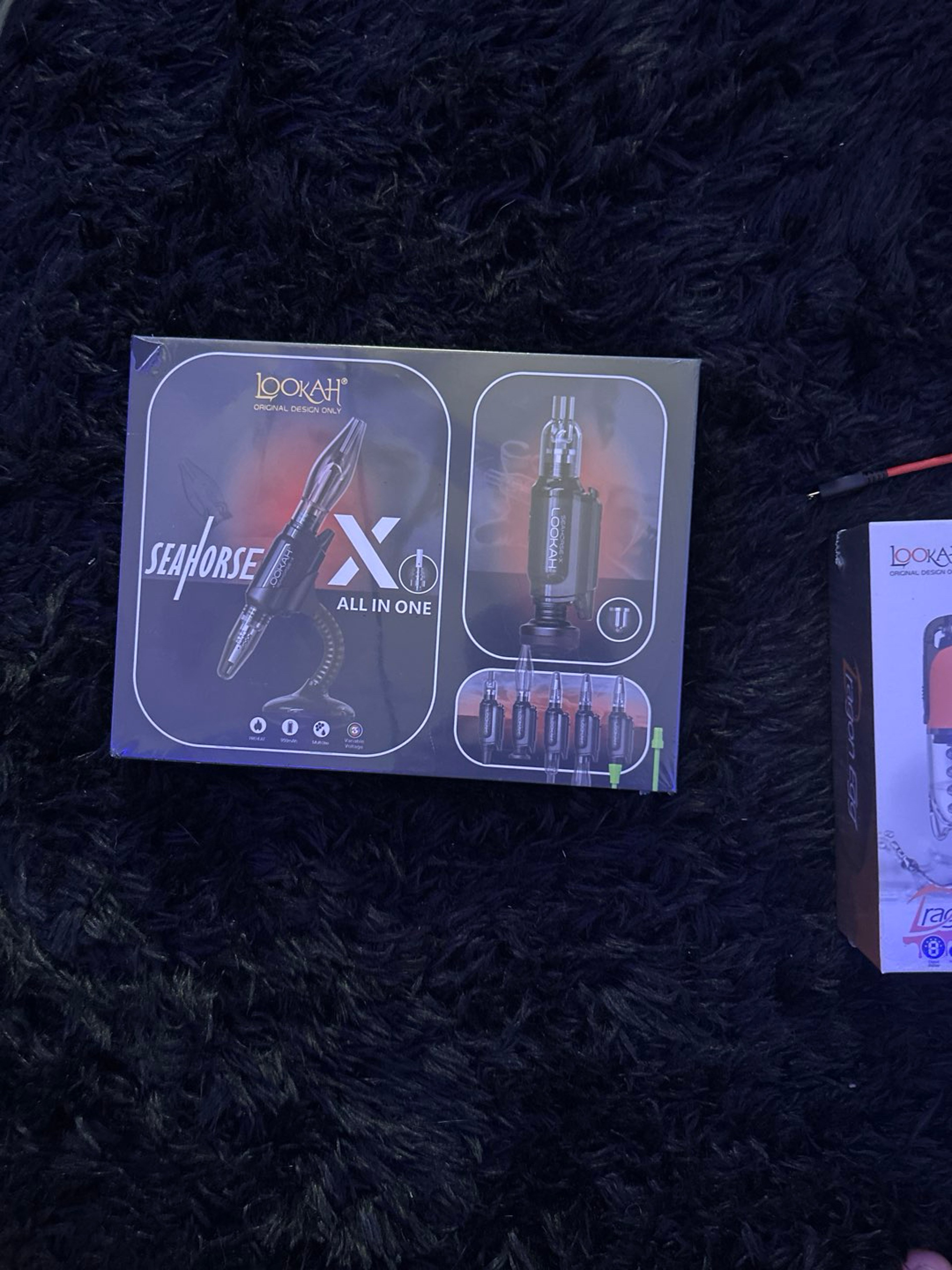 Seahorse x all in one-sealed black image 0