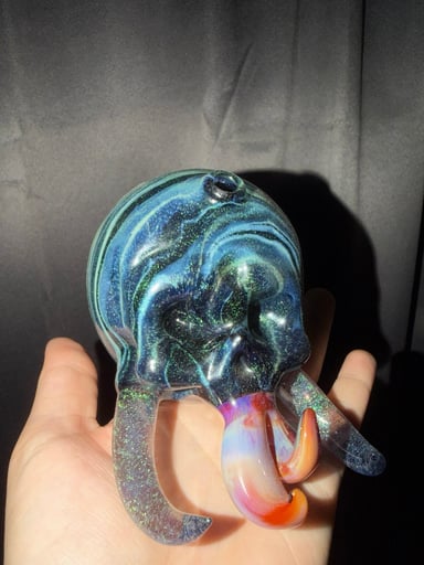 Preview pic of Marty Preston x Zoan Glass collab skull