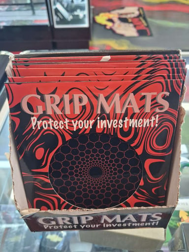 Preview pic of Grip mats 4.5" nanotechnology adhesive grip mat