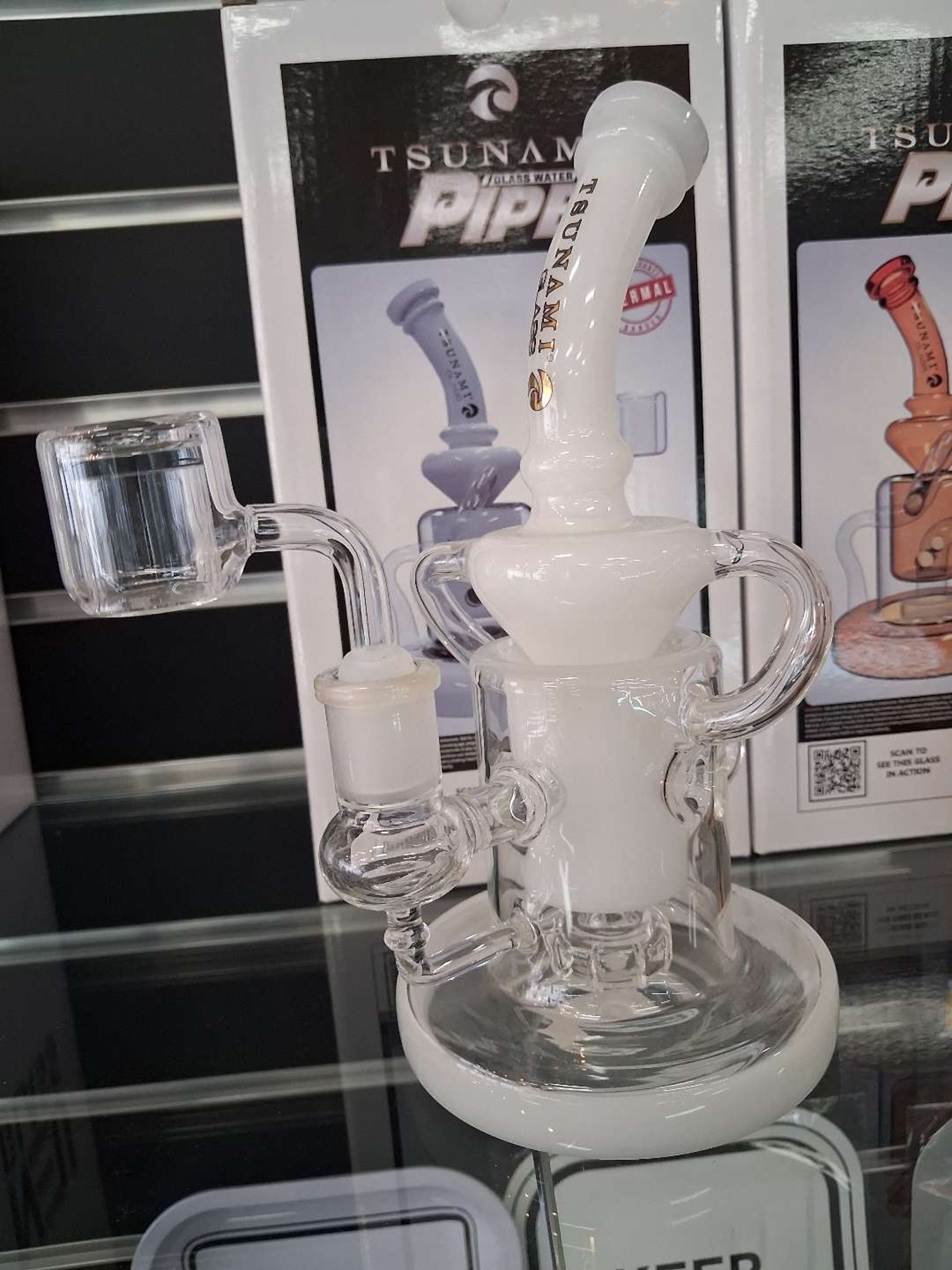 Tsunami shower head Recycler rig 9in w/ box image 0