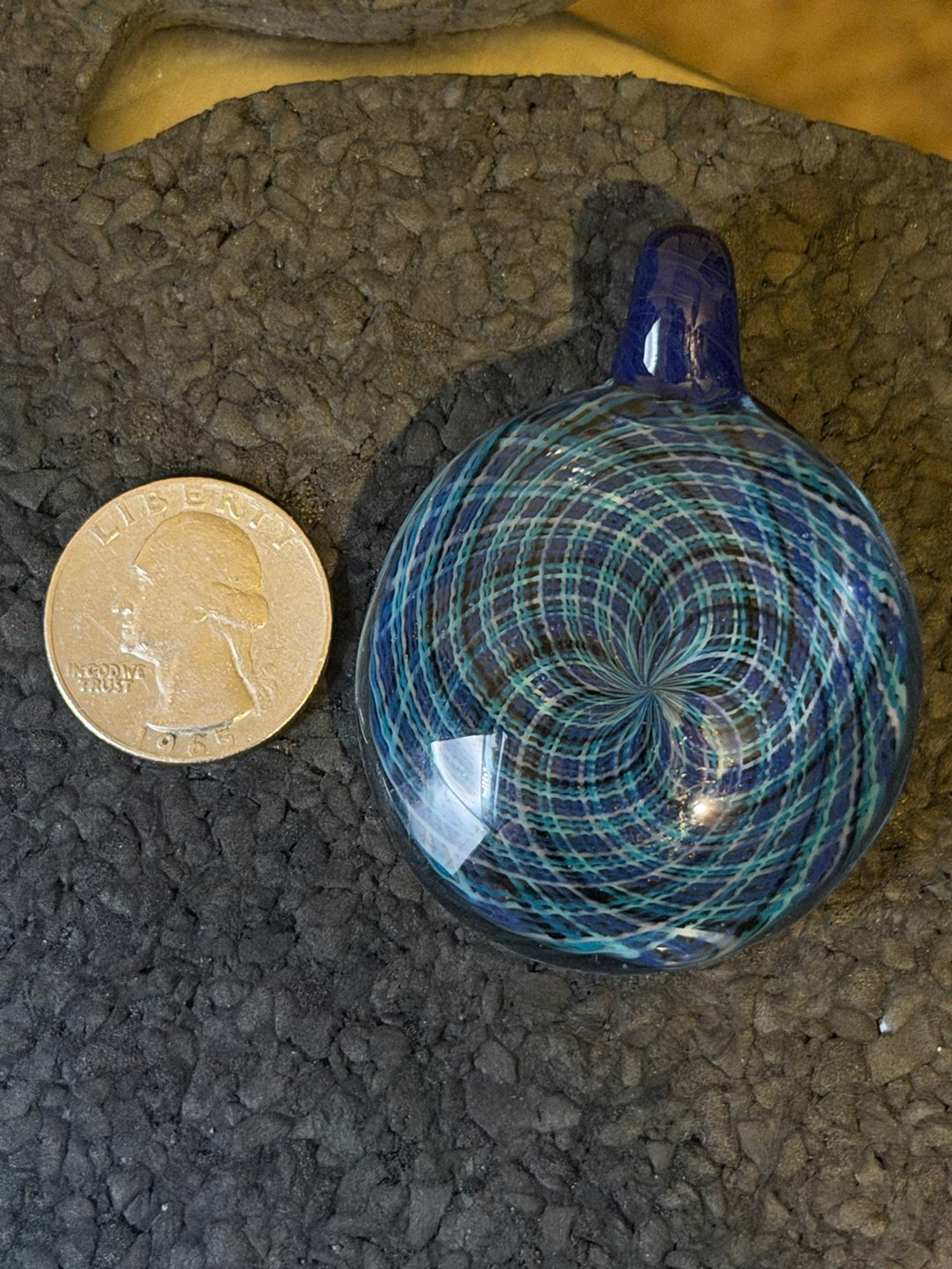 Preview pic of Retti Pendant