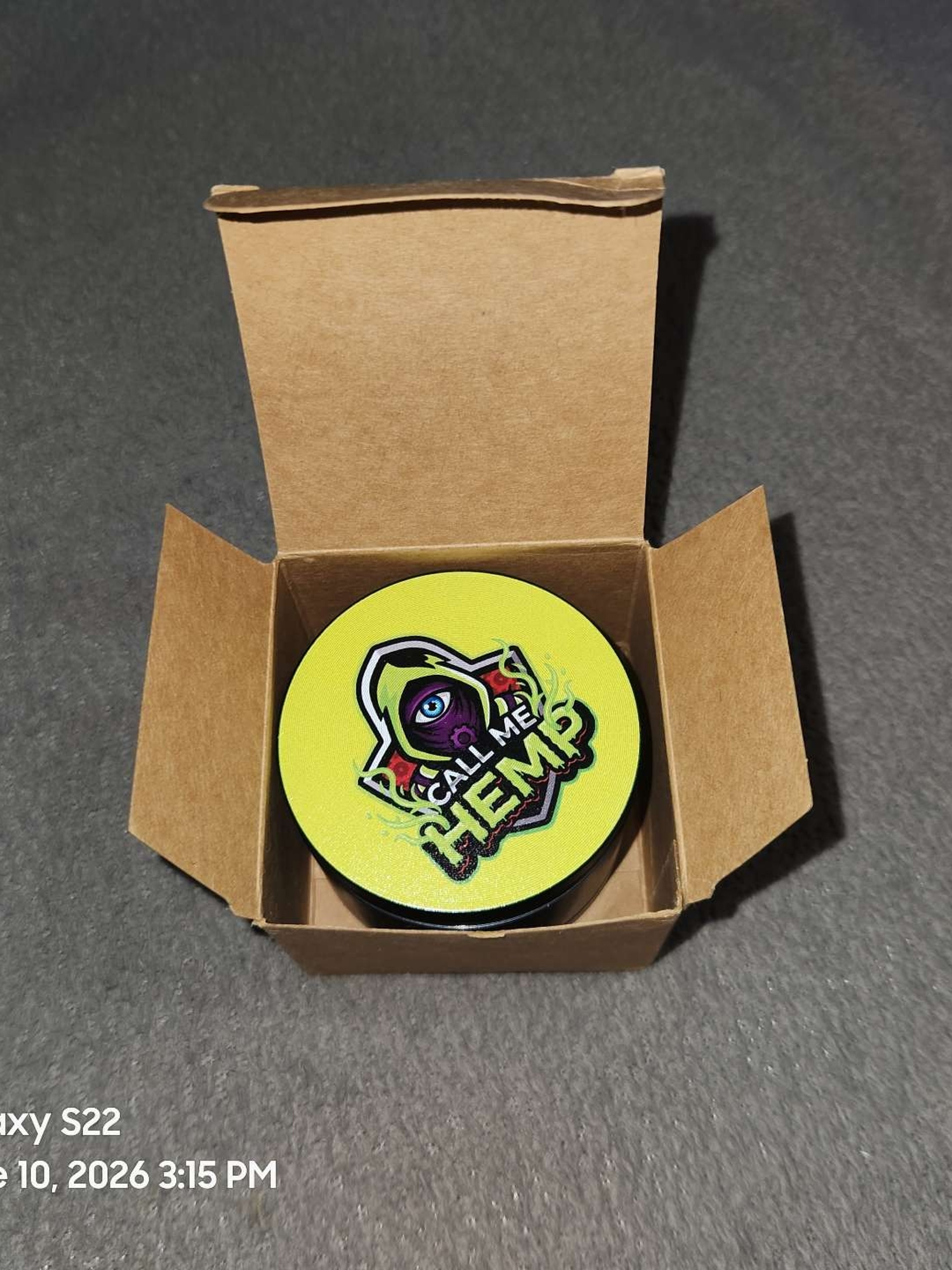 Preview pic of 4 piece herb grinder NugSmasher Everything tool