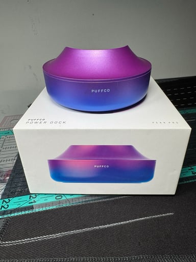Preview pic of puffco indiglow power dock