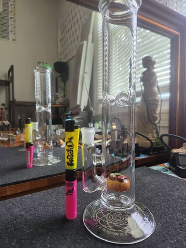 Preview pic of @kgbglass Rasta 🍩 Donut Fest 6 w/ matching 🛝