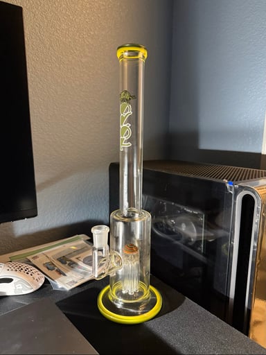 Preview pic of Toro - Mini 7Arm Tree - Yellow and Green