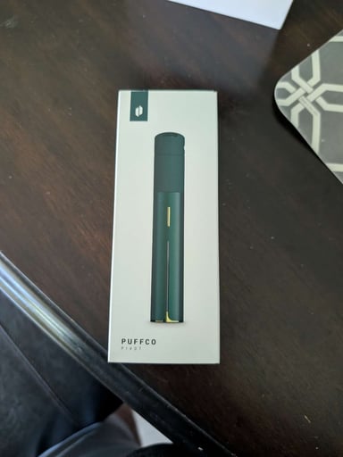 Preview pic of Puffco Pivot