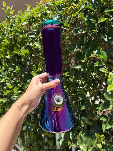 Preview pic of Mystery Rainbow Electroplated 12 in Beaker Bong