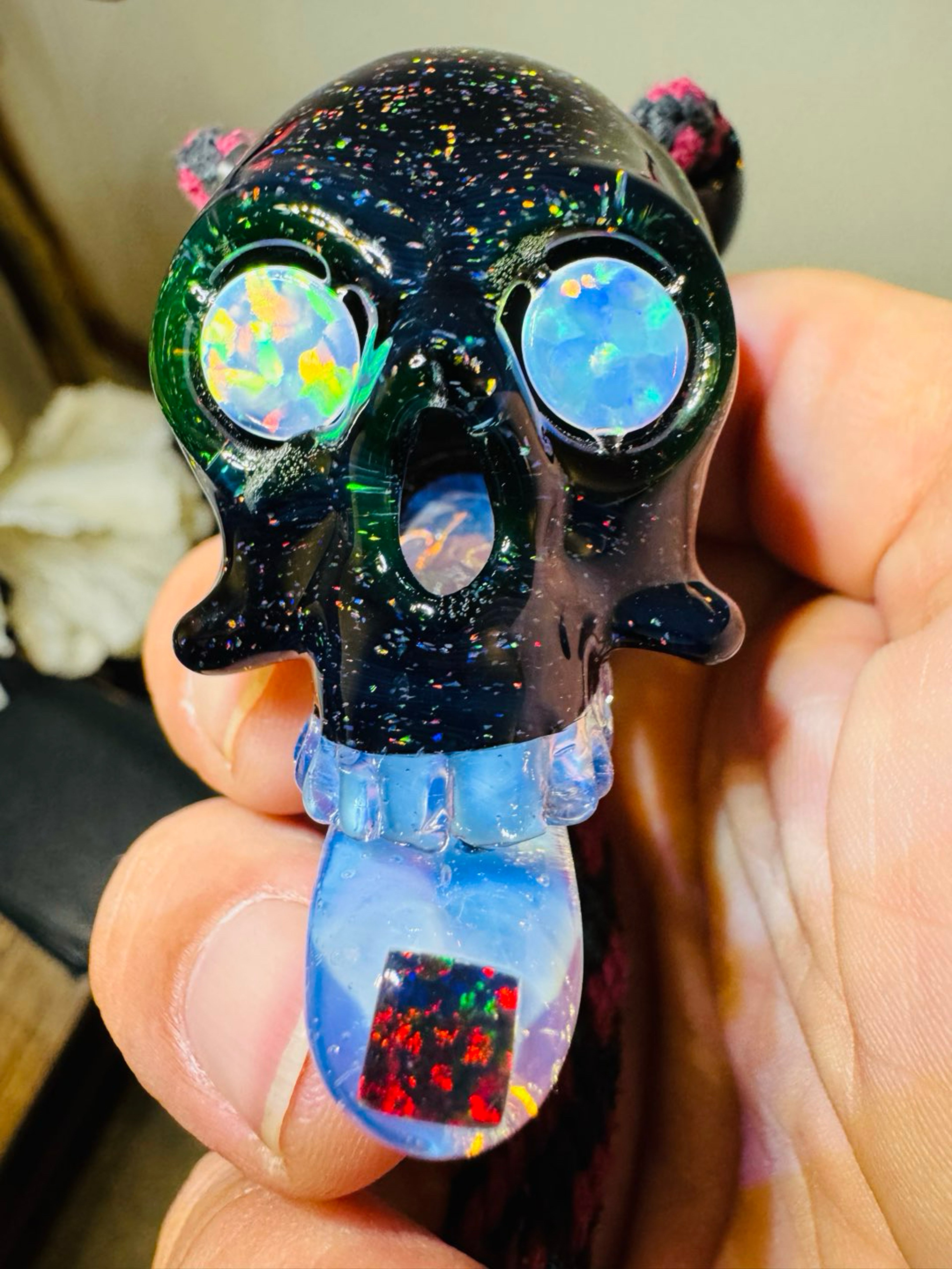 Preview pic of 🔥SUPER RARE 🔥SUPER SKULL SERIES..THICK CRUSHED OPAL 3x OPAL COIN UV EYES//HEMP CHAIN 🧐🤯
