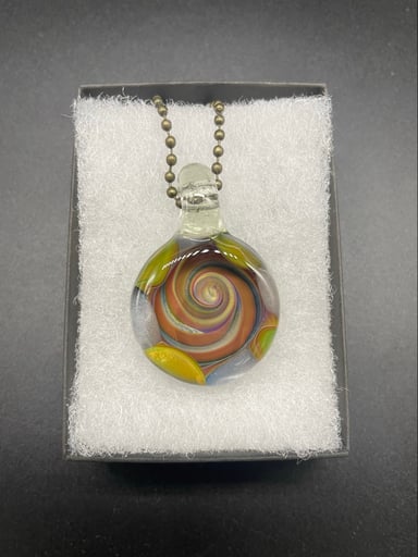 Preview pic of Coop Scoop Glass pendant