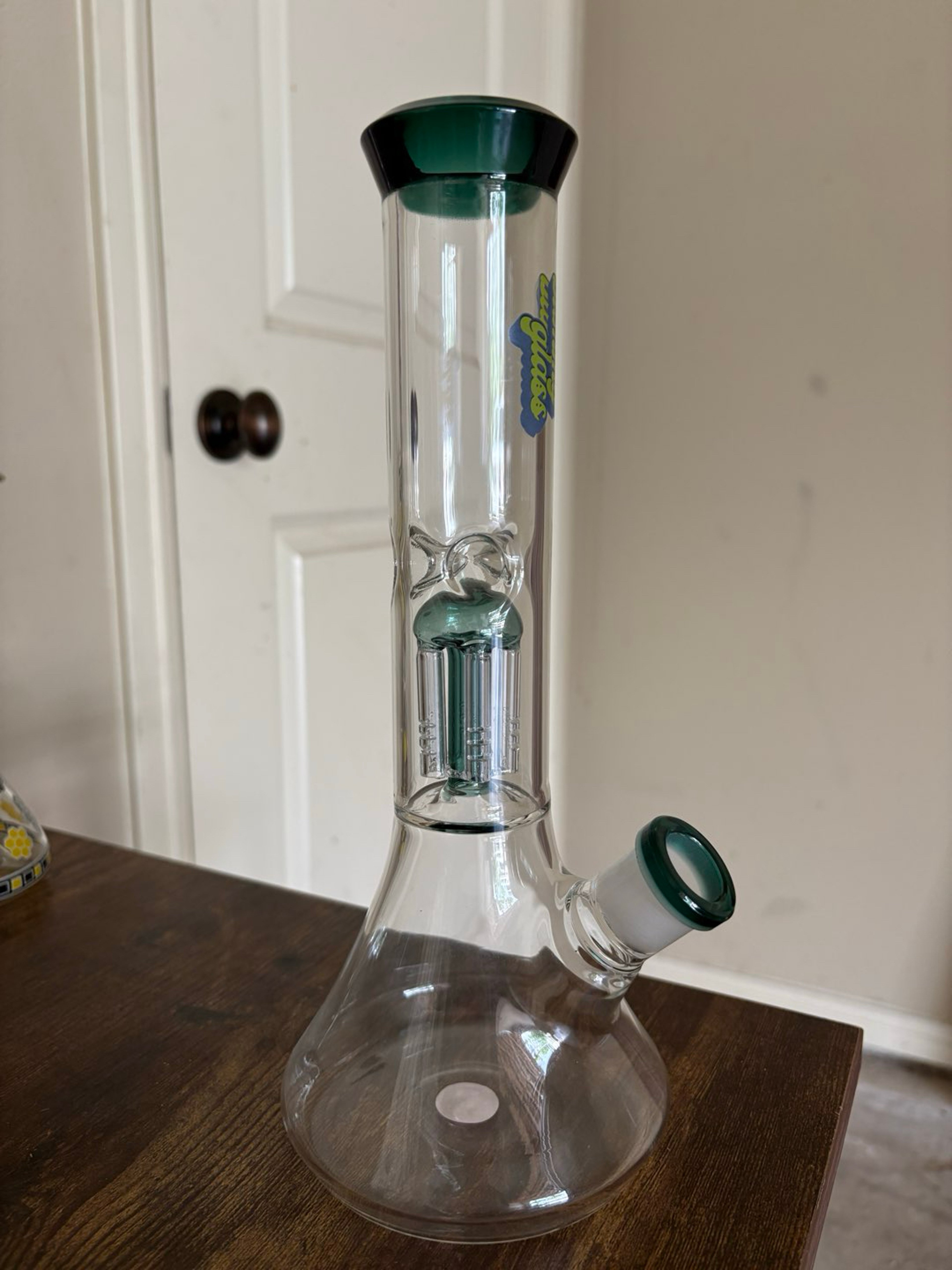 Preview pic of Bong
