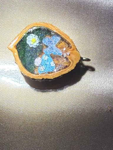 Preview pic of Walnut pendy