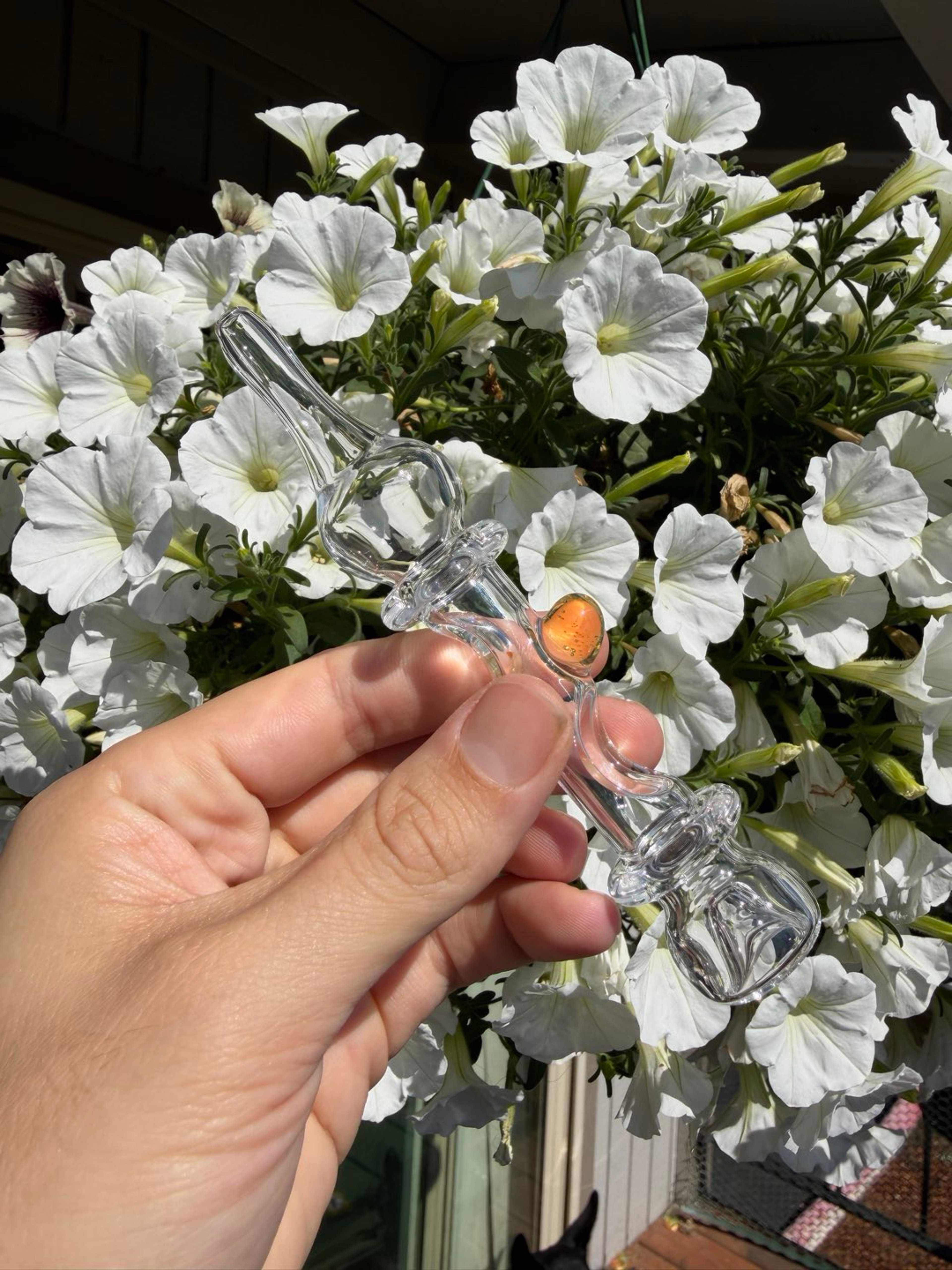 CloudedGlass XL Hummingbird (Dab straw) image 0