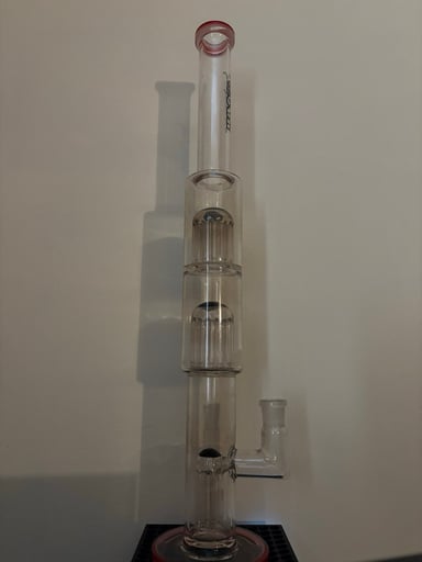 Preview pic of Toro Bong 18’mm with 2 sliders, ash catcher