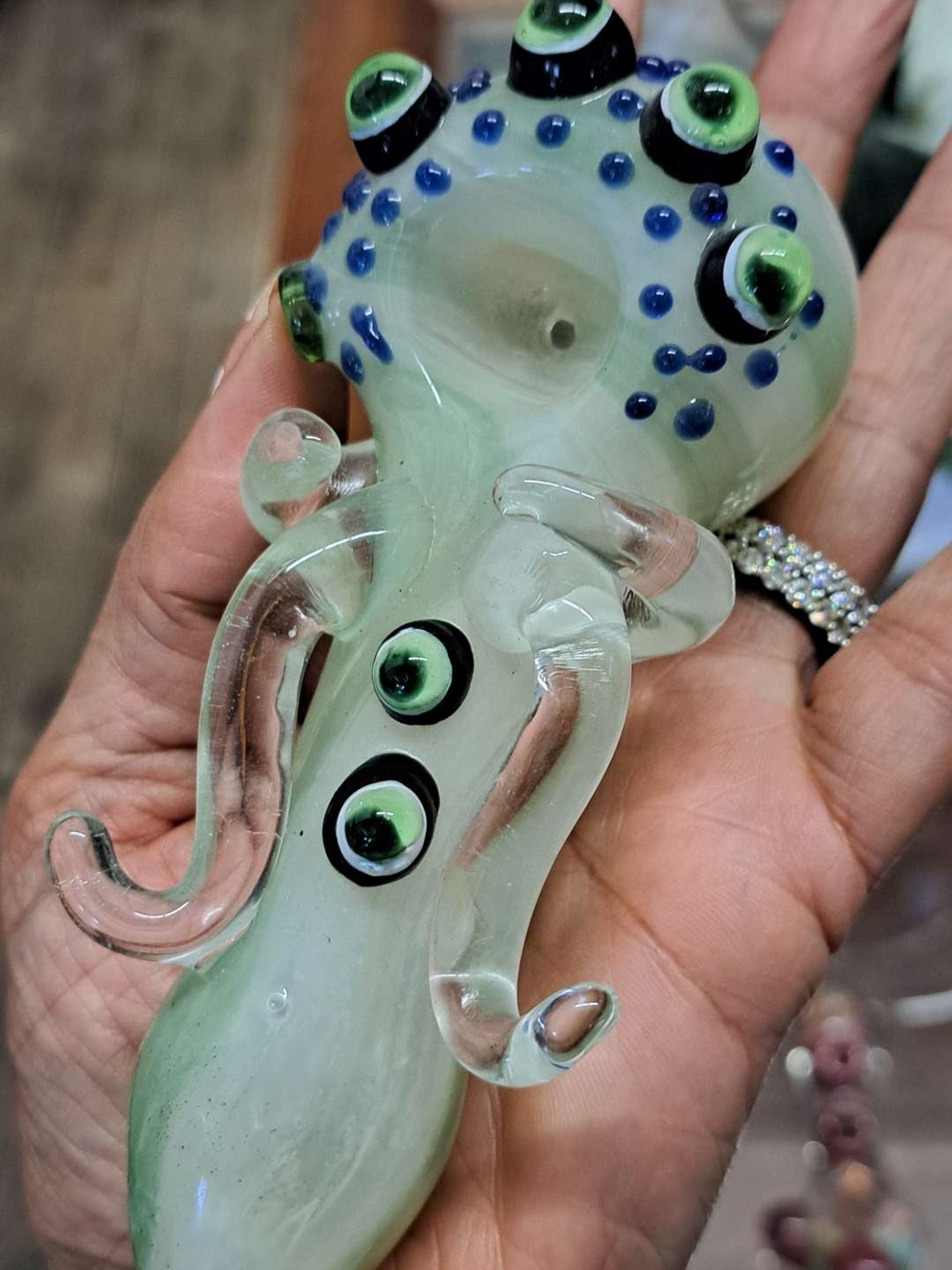 Preview pic of Beautiful Hand Pipe